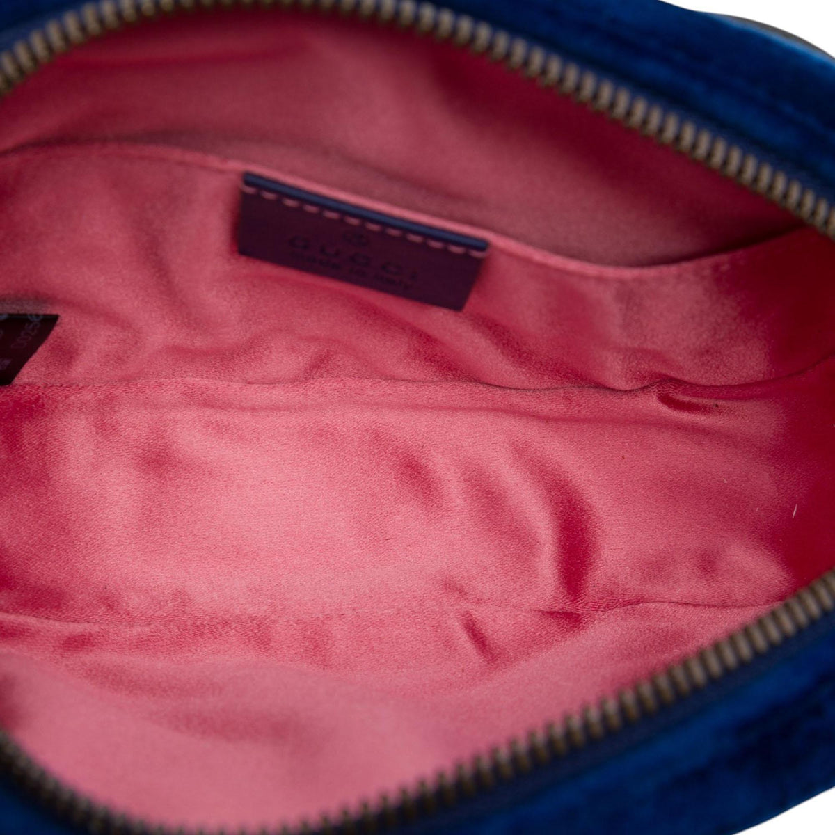 Gucci GG Marmont Matelasse Velvet Belt Bag