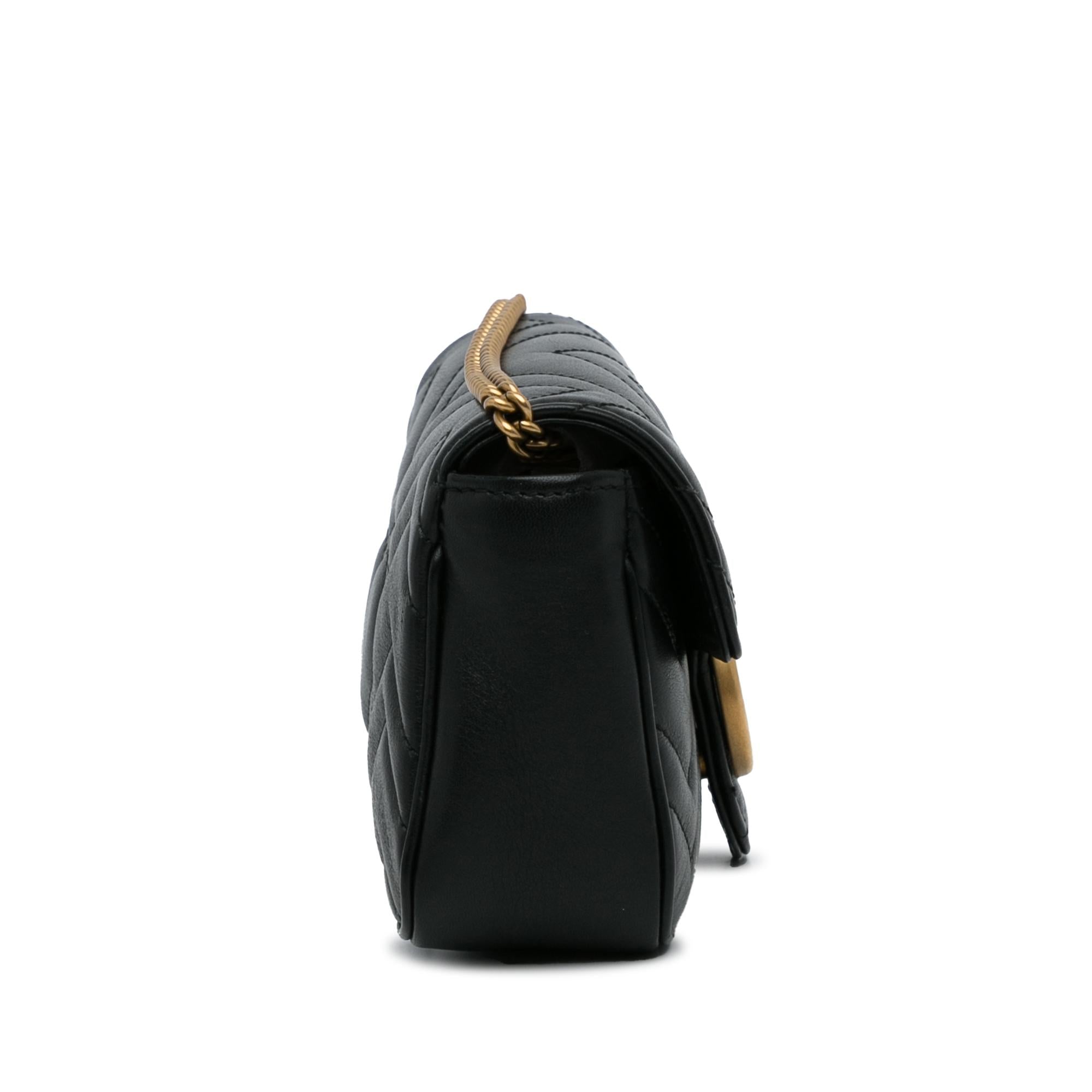 Gucci GG Marmont Super Mini Crossbody Bag (SHG-7J0Frx)