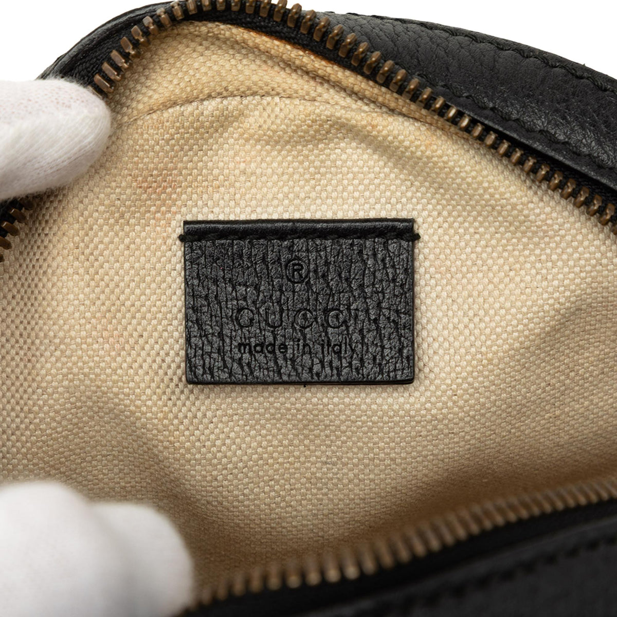 Gucci GG Marmont Velvet Round Crossbody