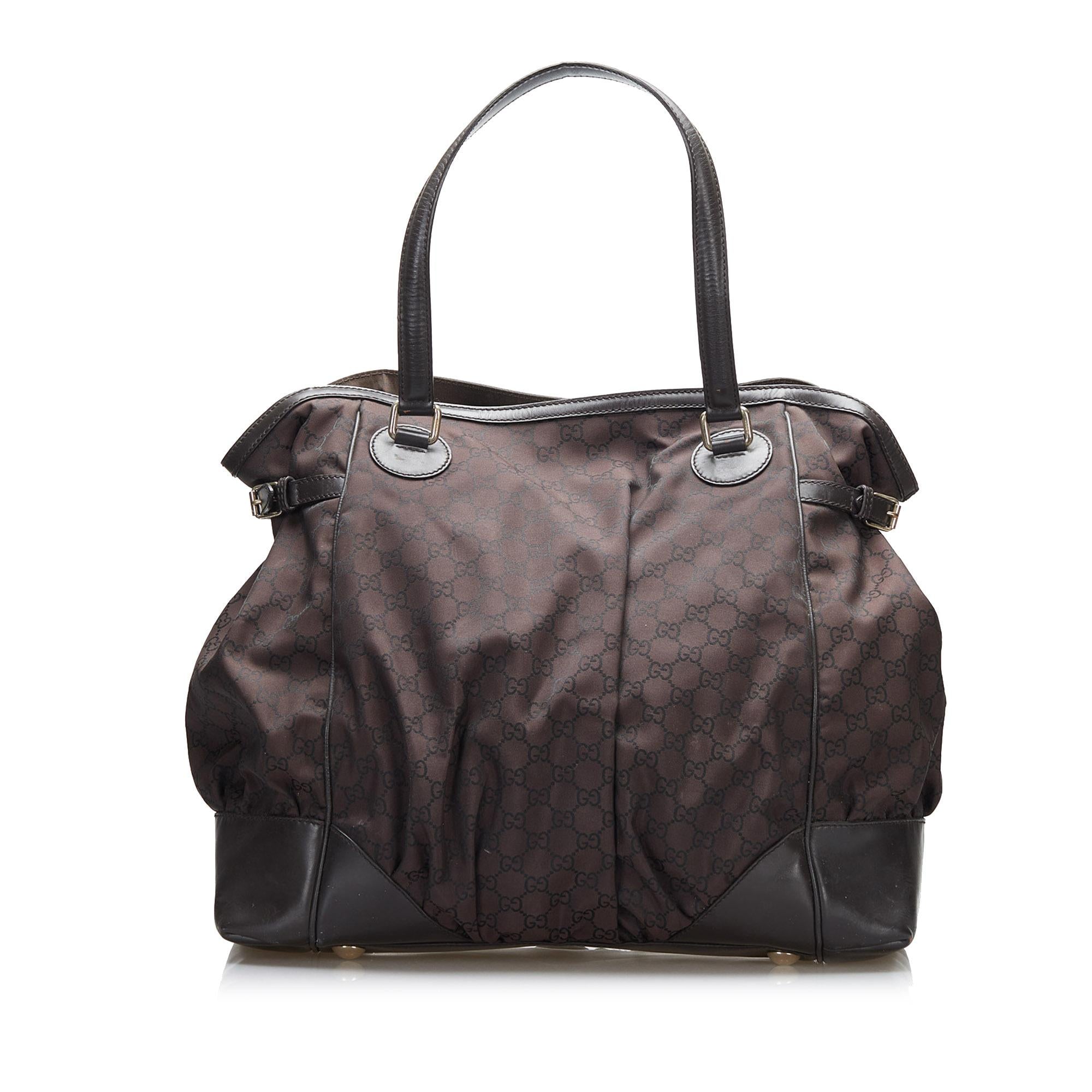 Gucci GG Nylon Full Moon Tote (SHG-uPx8Bm)