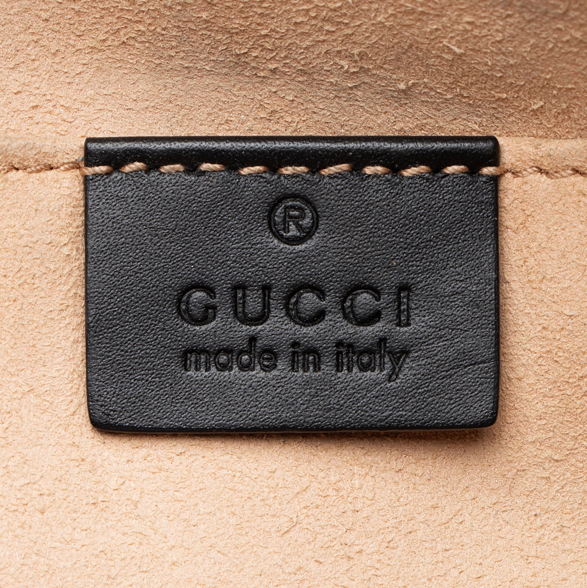 Gucci GG Supreme Bees Padlock Small Shoulder Bag (SHF-GLVNfB)