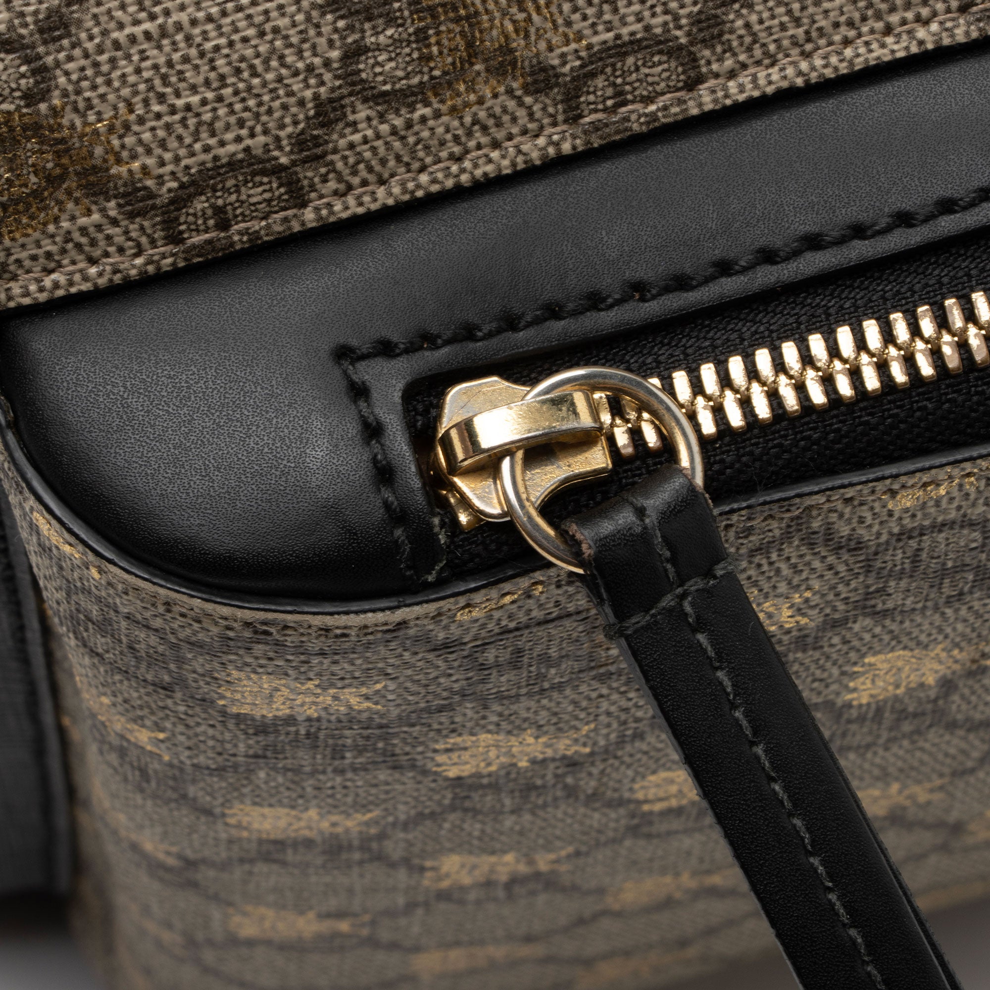 Gucci GG Supreme Bees Small Backpack - FINAL SALE