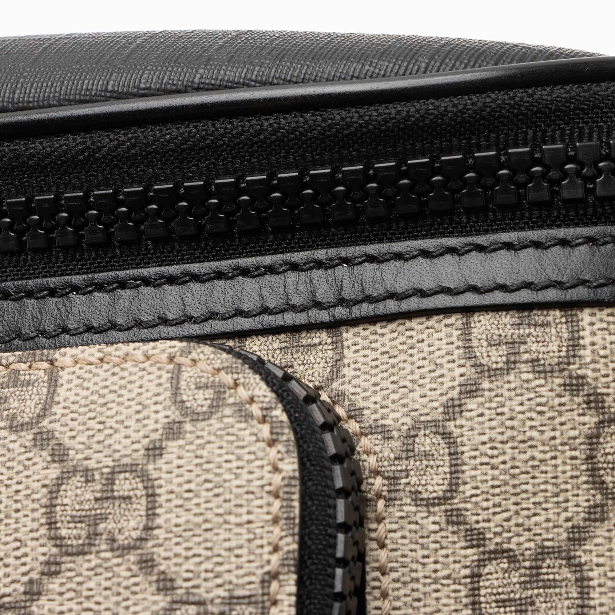 Gucci GG Supreme Belt Bag (SHF-Boz2xH)