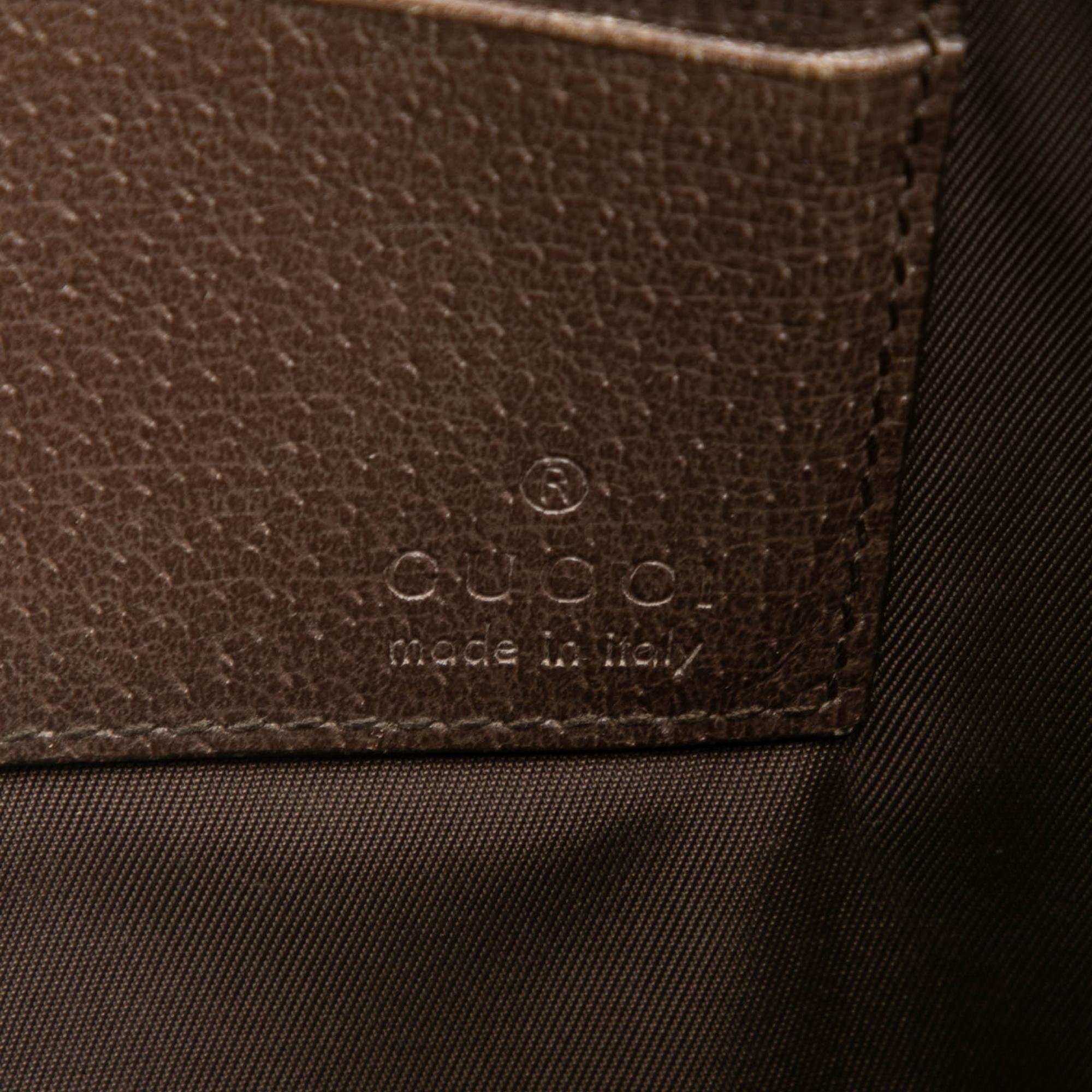 Gucci GG Supreme Bengal Clutch