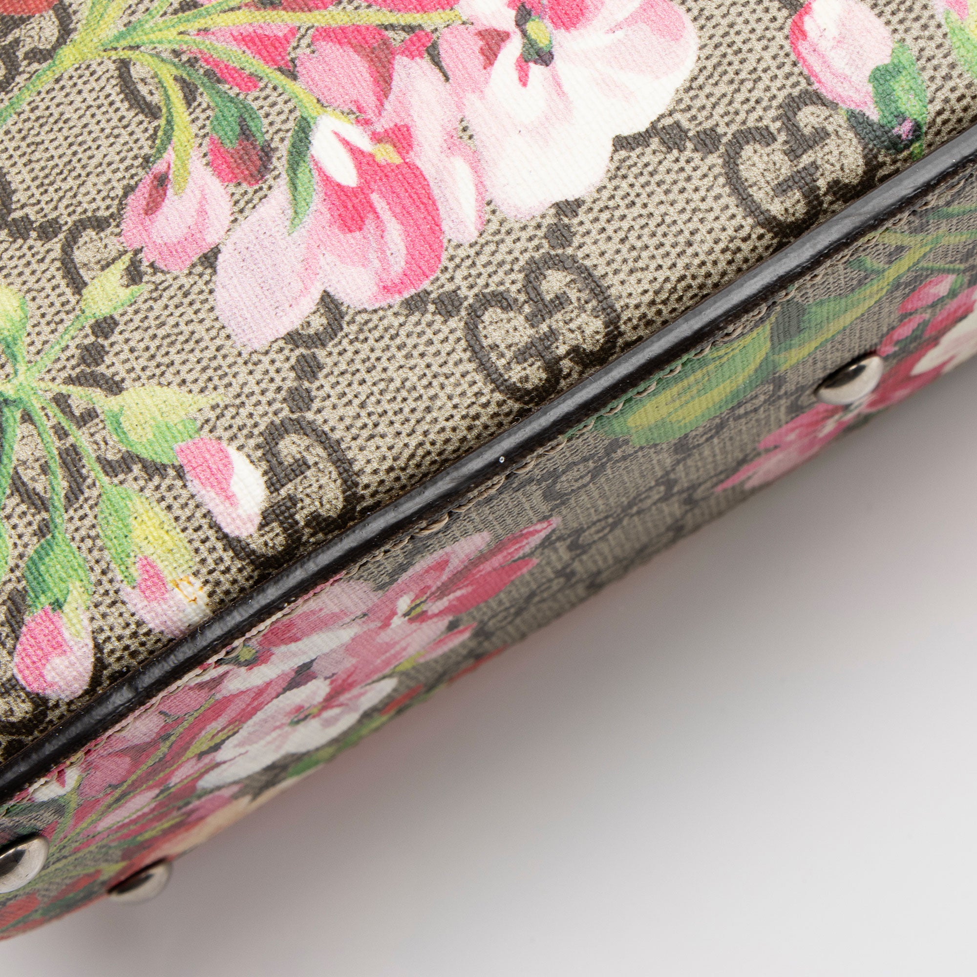Gucci GG Supreme Blooms Mini Zip Tote