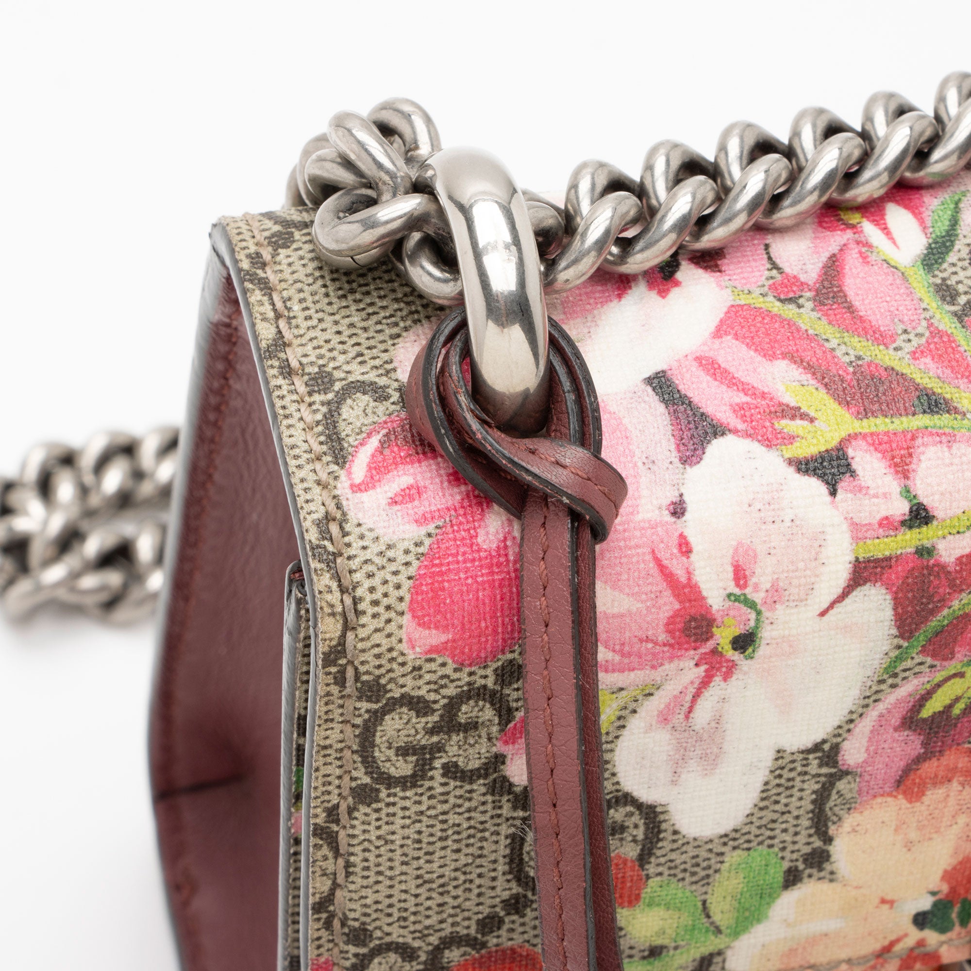 Gucci GG Supreme Blooms Padlock Small Shoulder Bag (SHF-BfraHH)