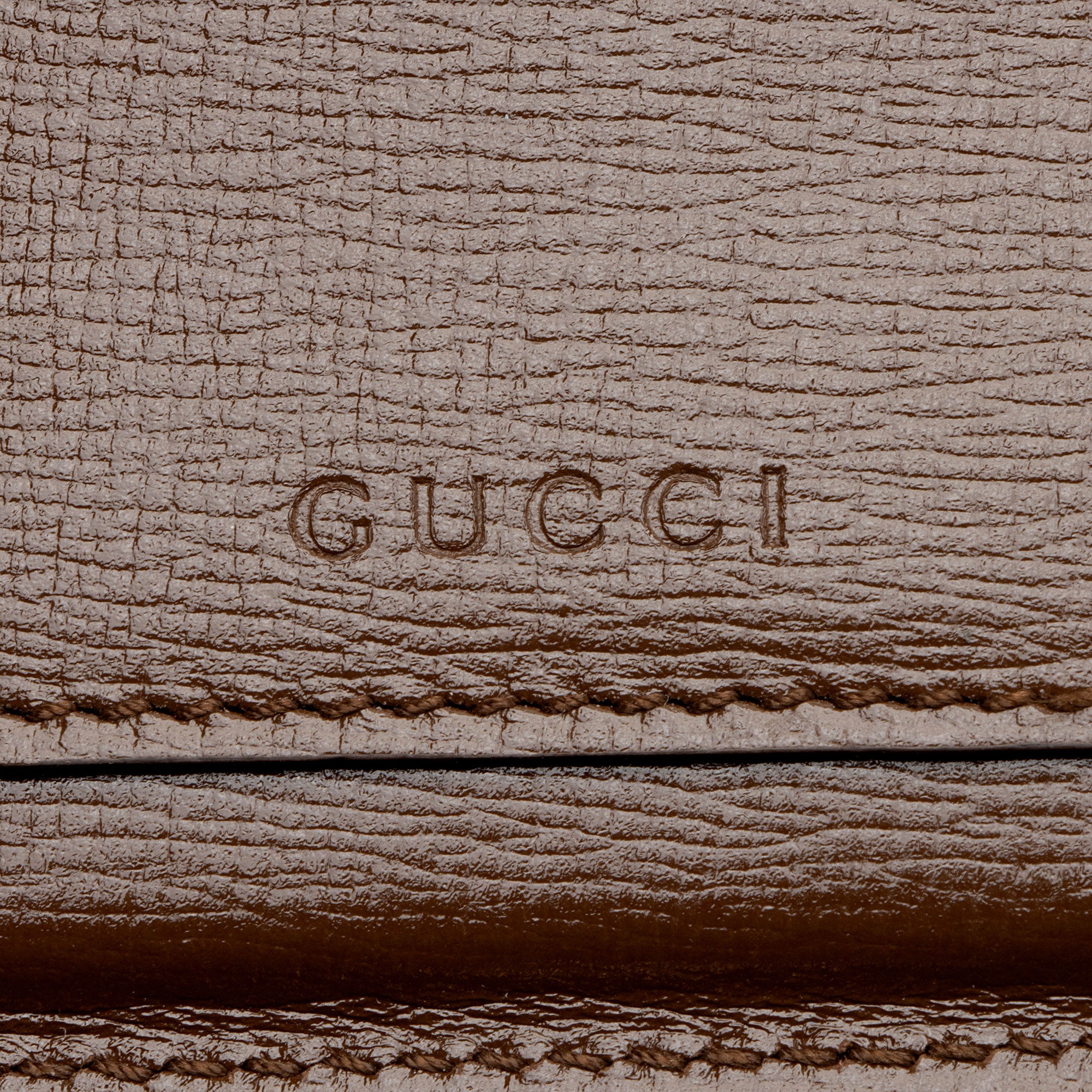 Gucci GG Supreme Clasp Camera Bag