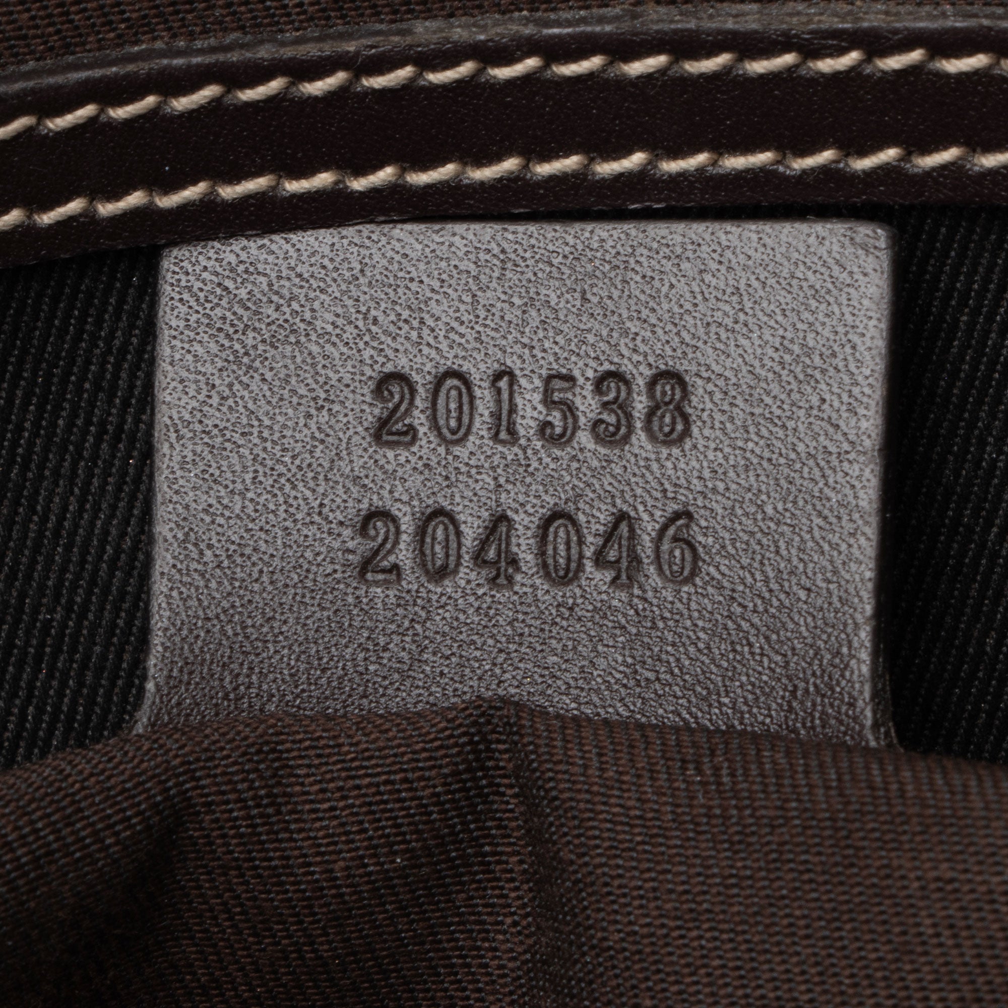 Gucci GG Supreme Classic Small Messenger