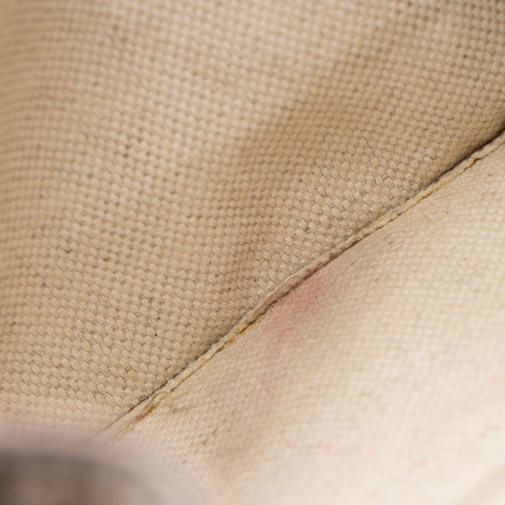 Gucci GG Supreme Courrier Drawstring Sling Bag