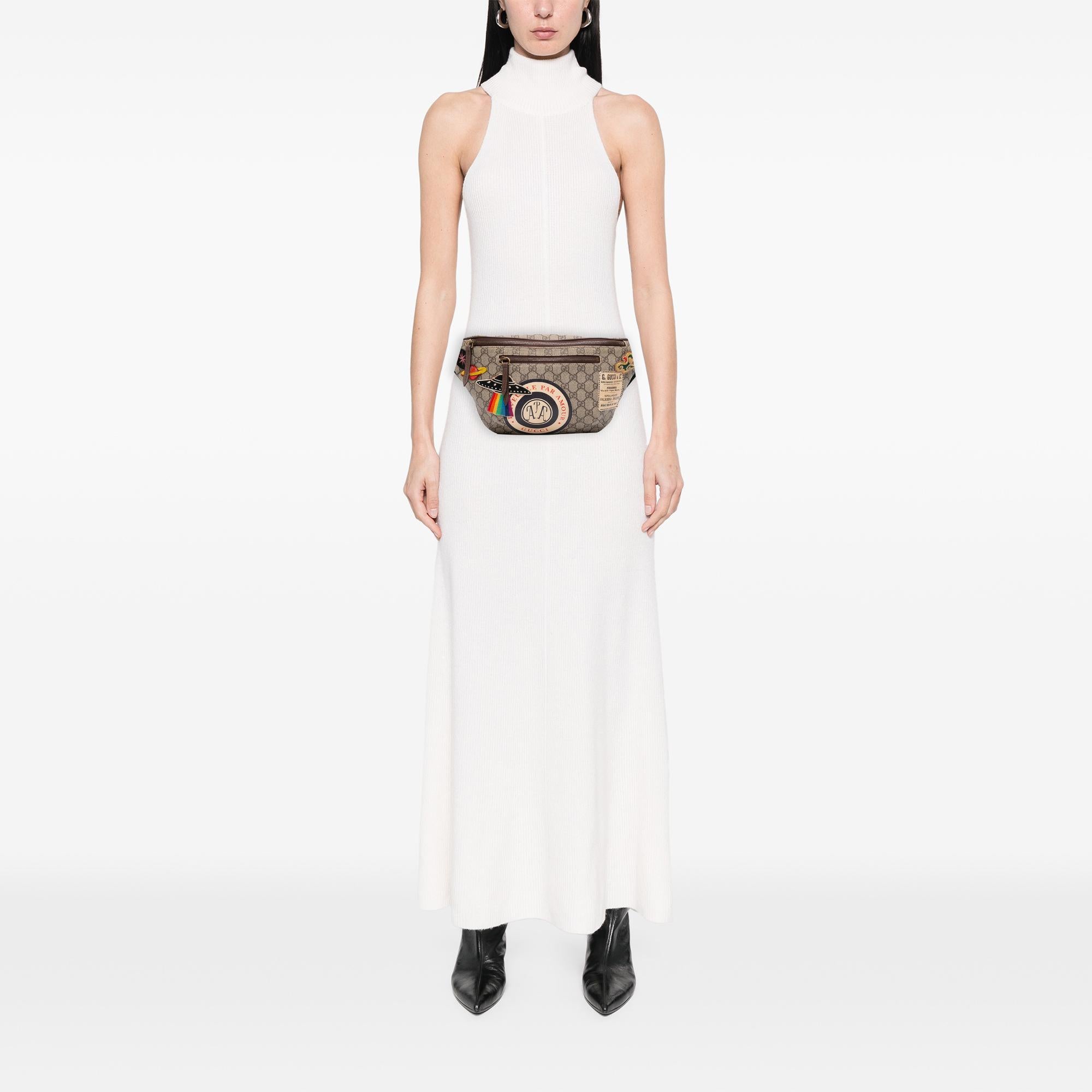 Gucci GG Supreme Courrier Web Belt Bag
