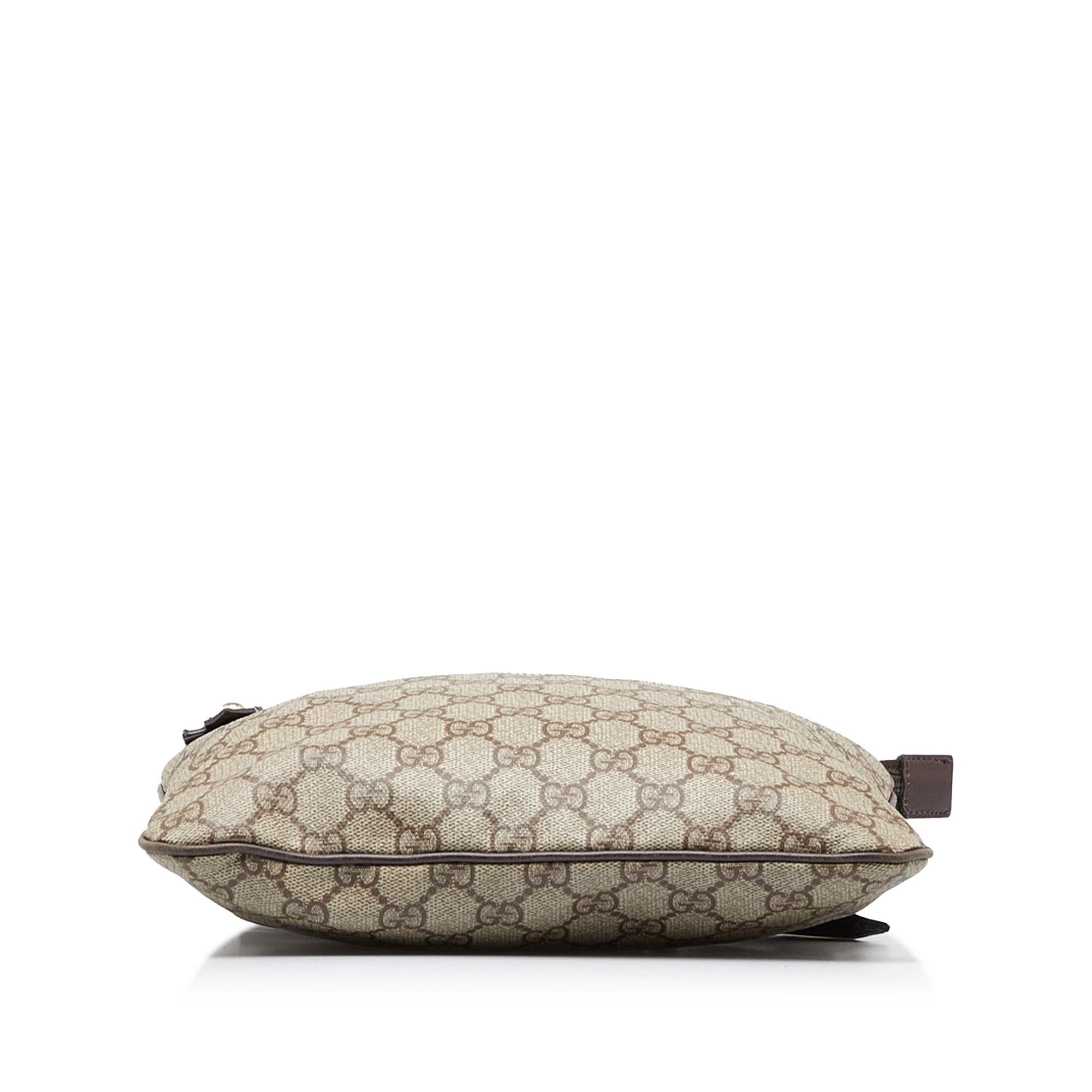 Gucci GG Supreme Crossbody Bag (SHG-iFtrNf)