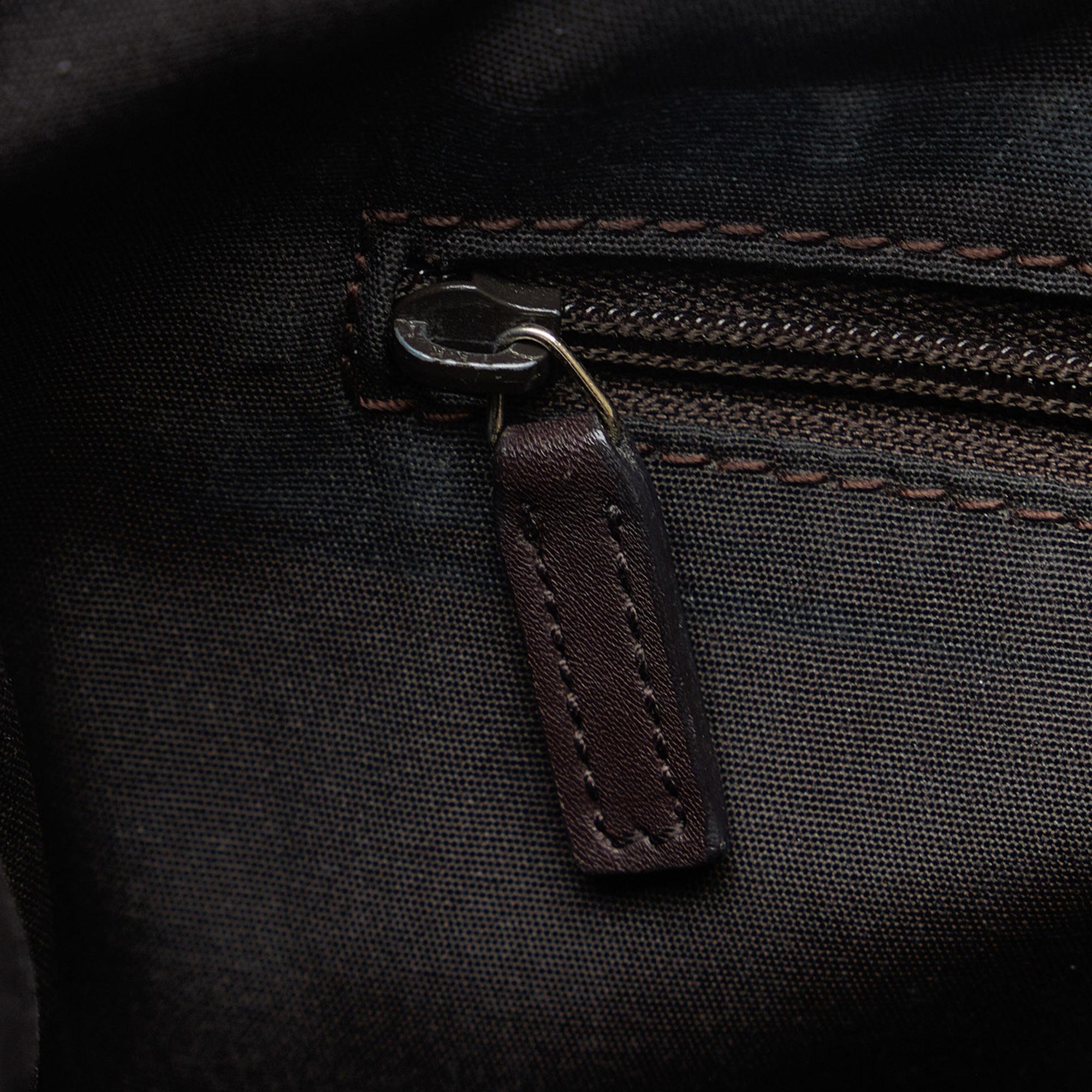 Gucci GG Supreme Crossbody Bag (SHG-iFtrNf)