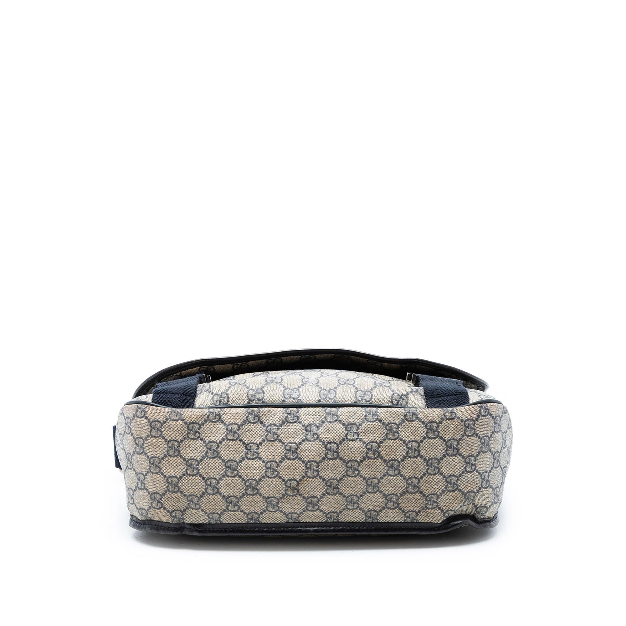 Gucci GG Supreme Crossbody