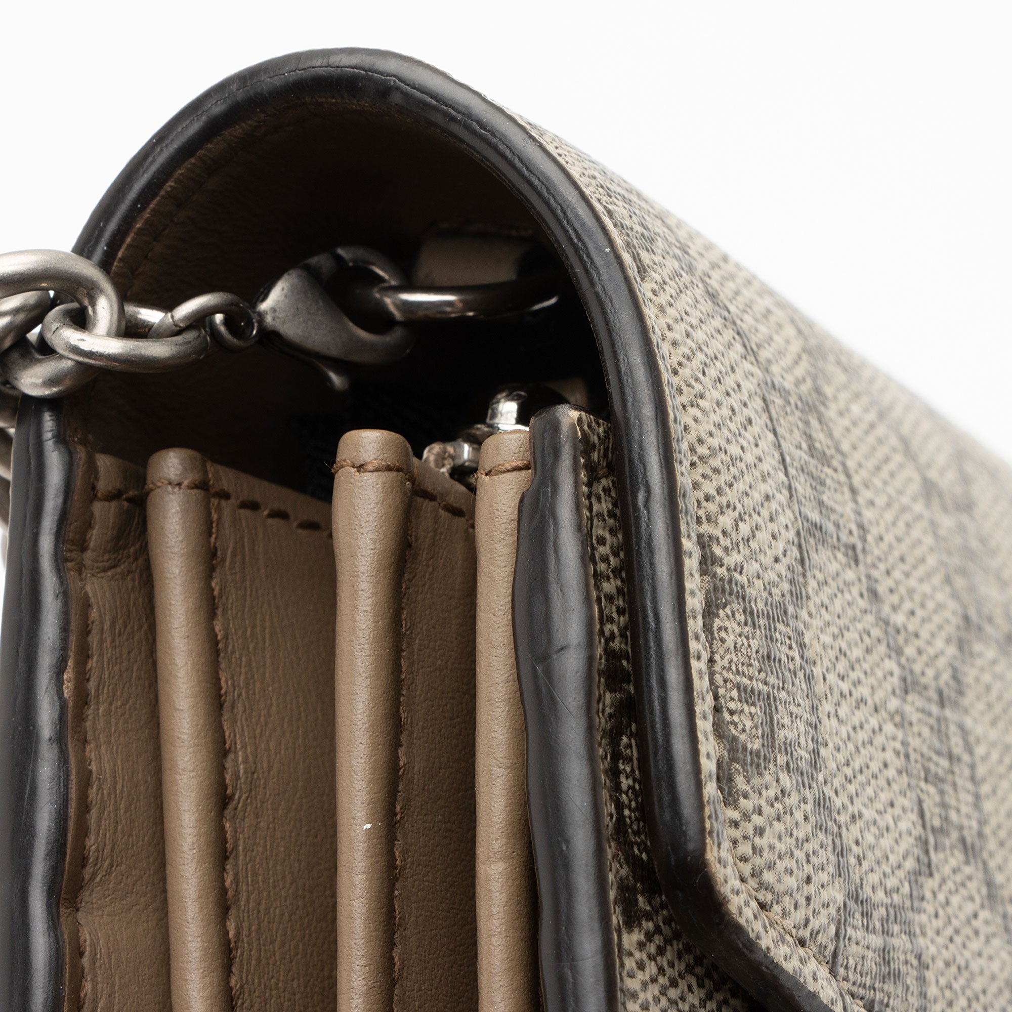 Gucci GG Supreme Dionysus Chain Wallet (SHF-SdIdgQ)