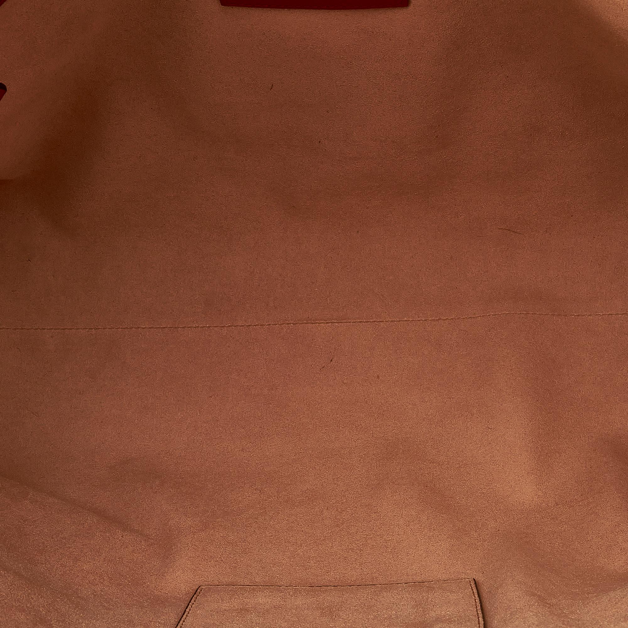 Gucci GG Supreme Embroidered Kingsnake Heart Shopper Bag (SHG-9XIapj)