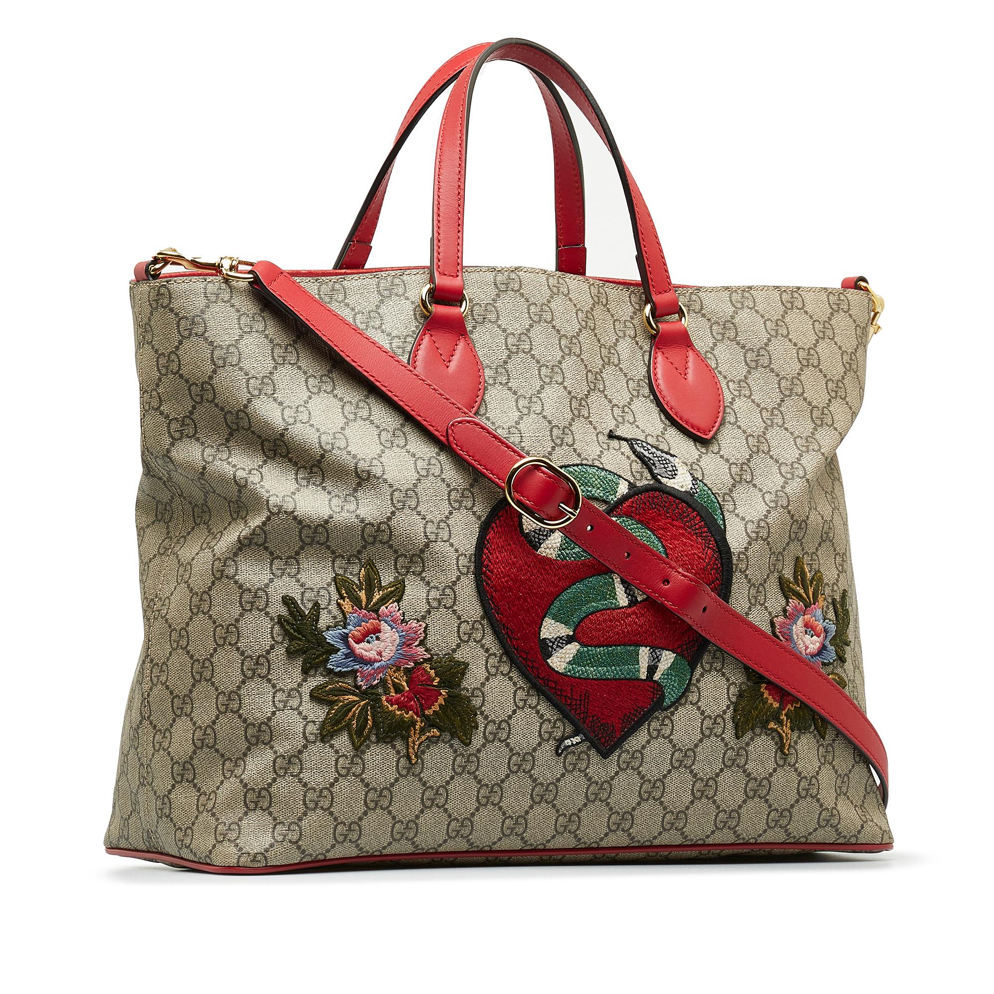 Gucci GG Supreme Embroidered Kingsnake Heart Shopper Bag (SHG-9XIapj)