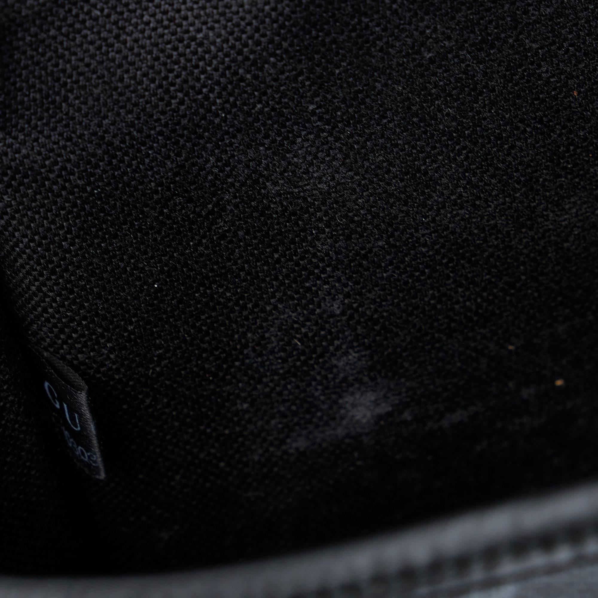 Gucci GG Supreme Envelope Web Crossbody Bag (SHG-XQKQ70)