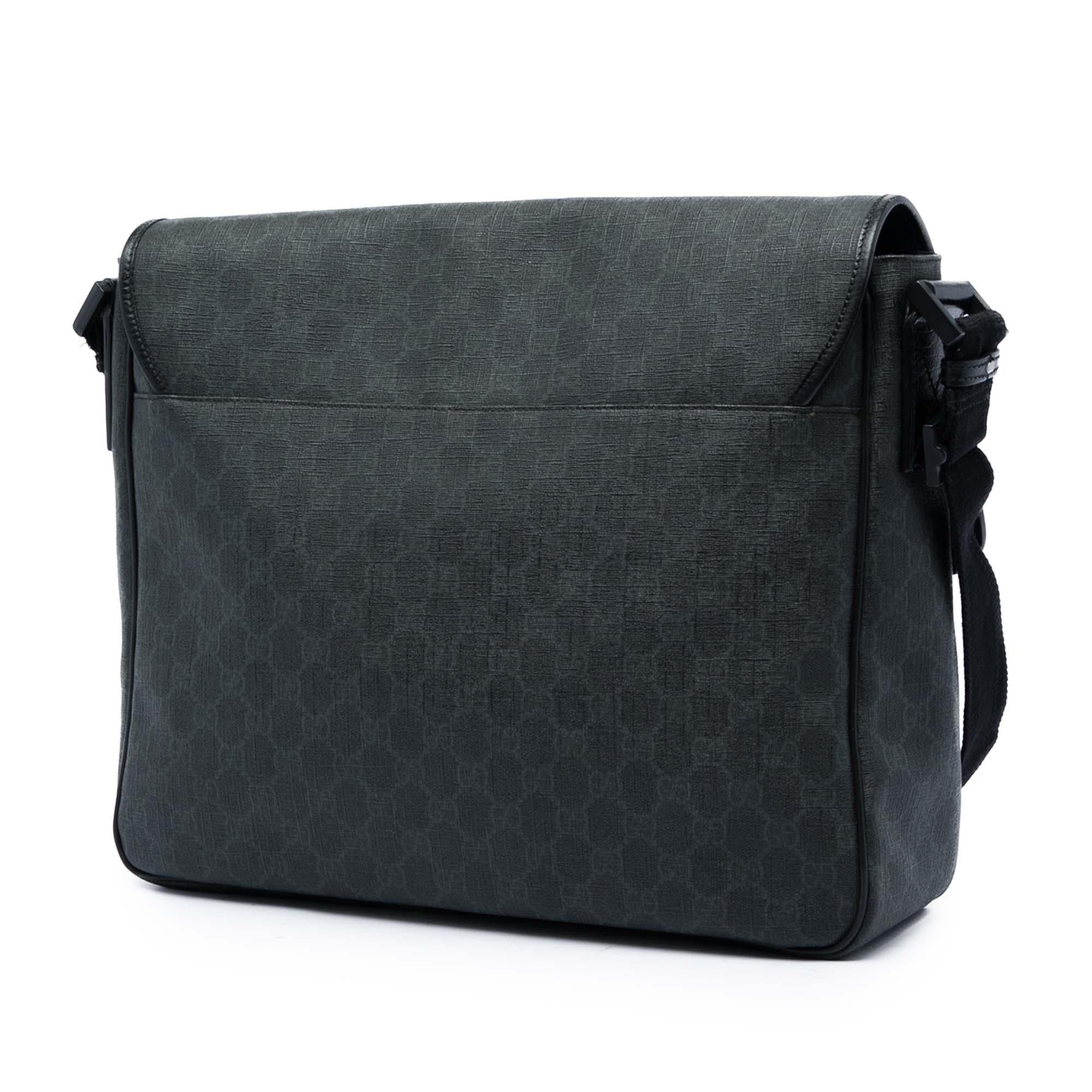 Gucci GG Supreme Flap Messenger Bag