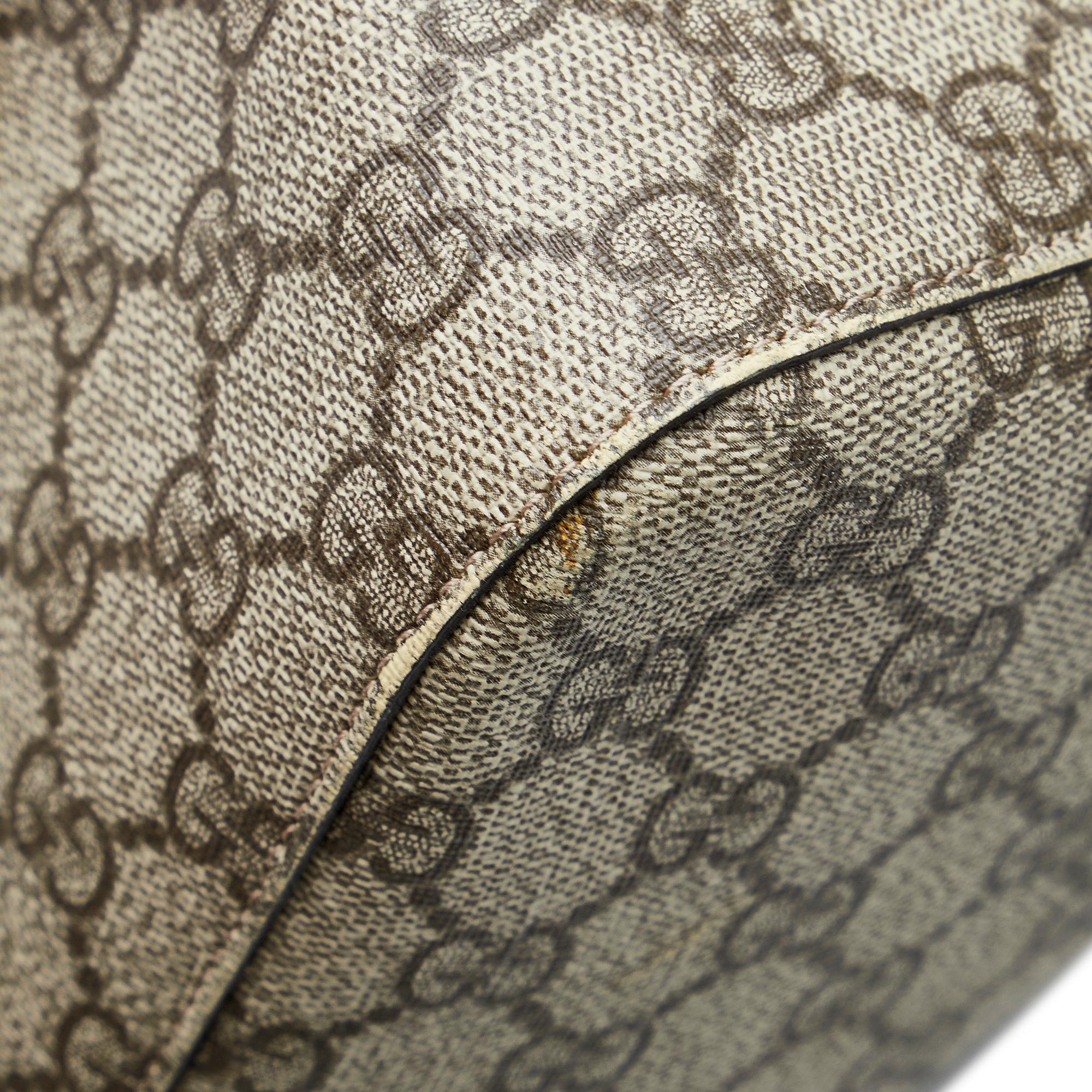 Gucci GG Supreme Flap Messenger (SHG-auy0Qj)