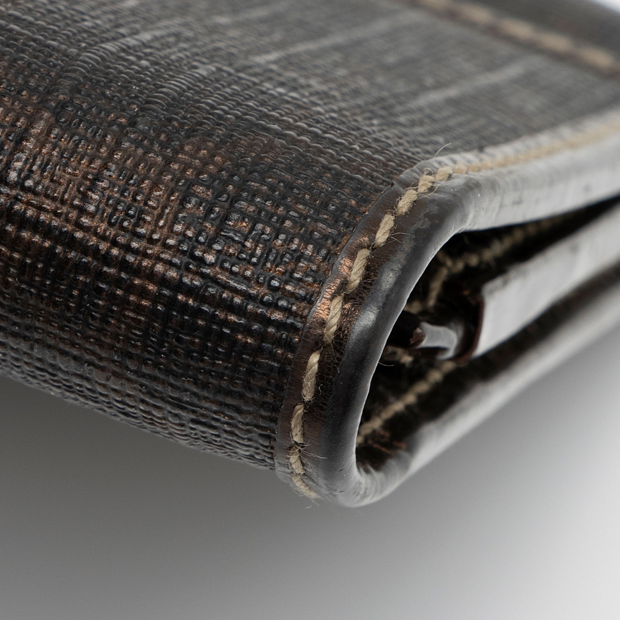 Gucci GG Supreme Compact Wallet (SHF-xH6ST7)