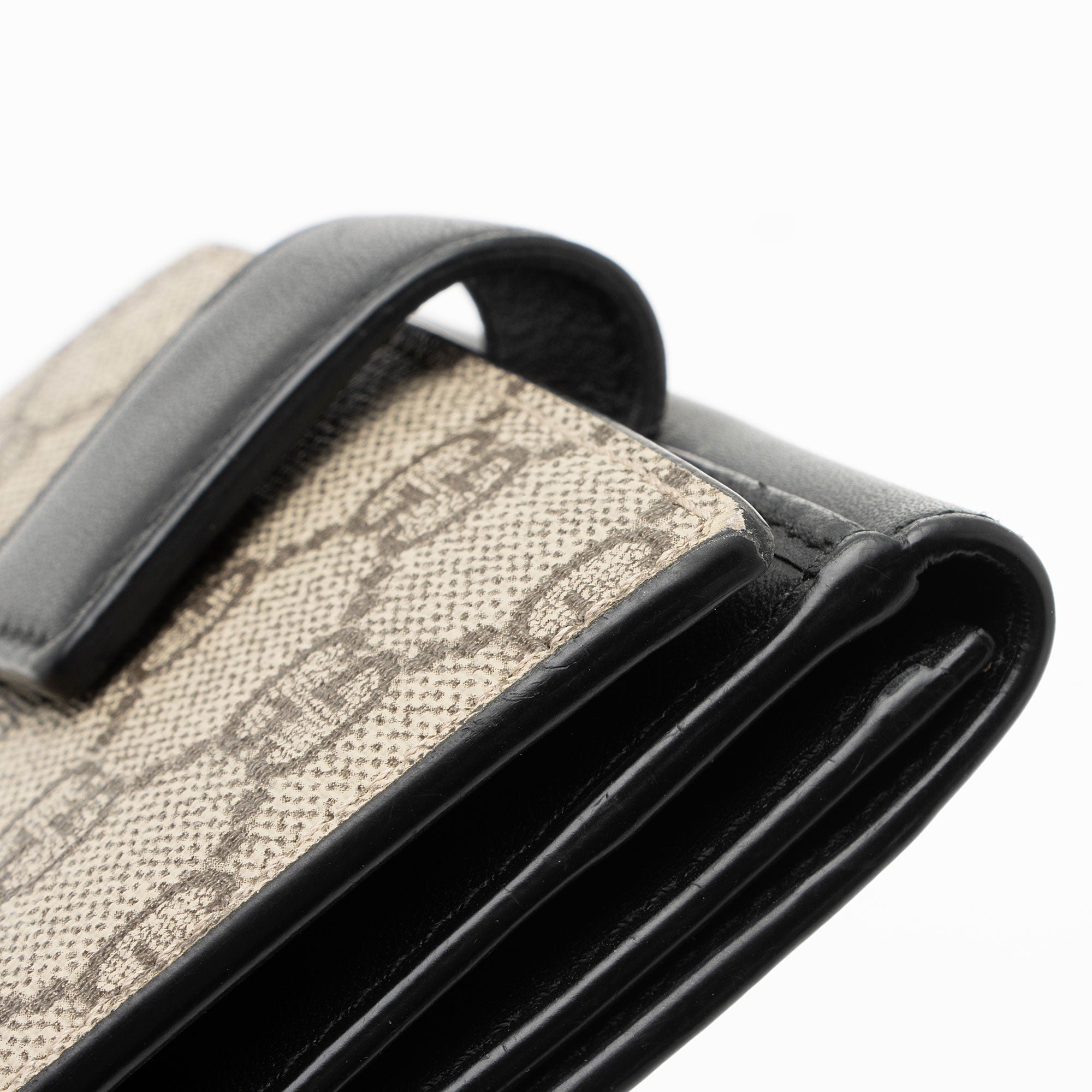 Gucci GG Supreme French Wallet (SHF-R0B4E3)