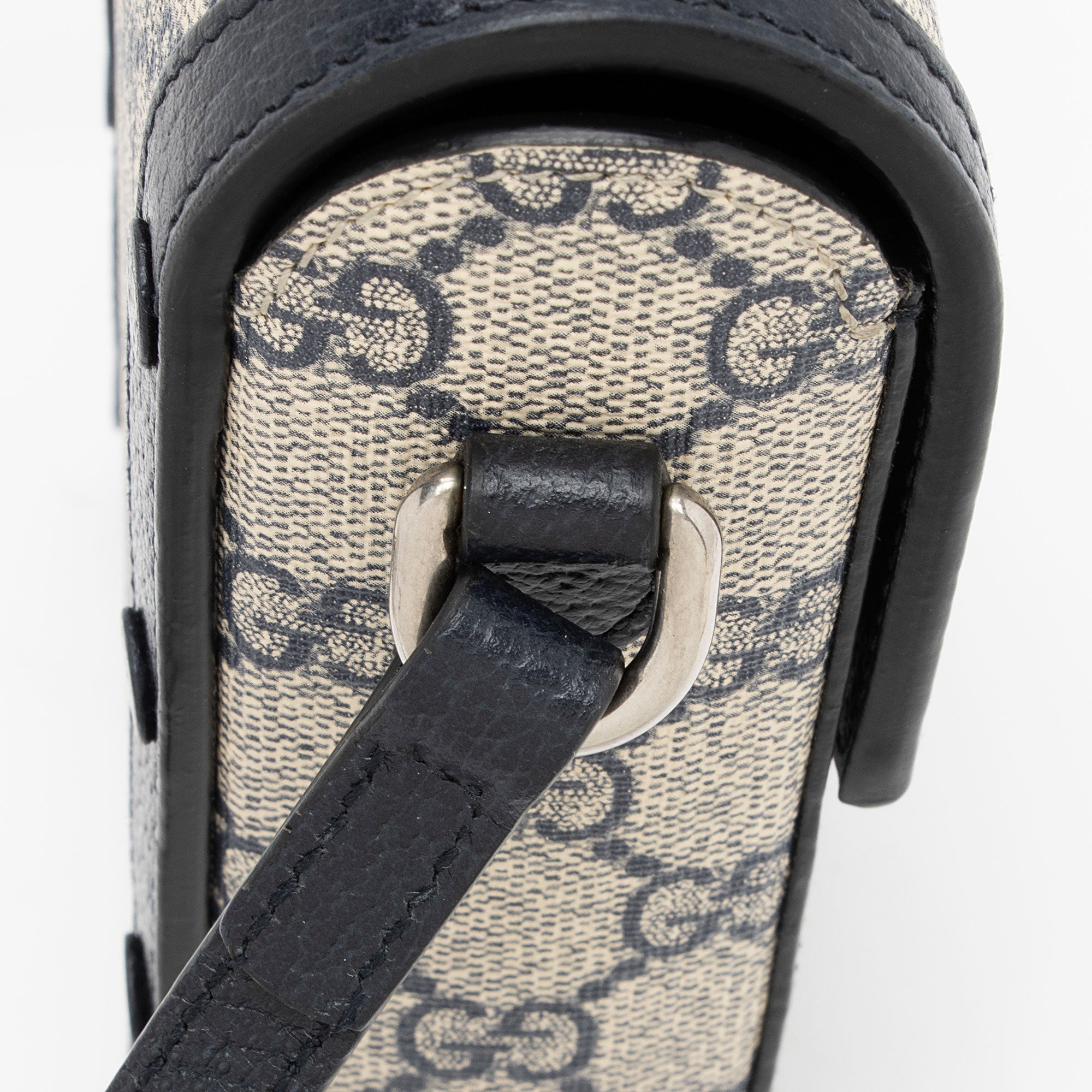 Gucci GG Supreme Horsebit 1955 Vertical Mini Shoulder Bag (SHF-QFKbub)