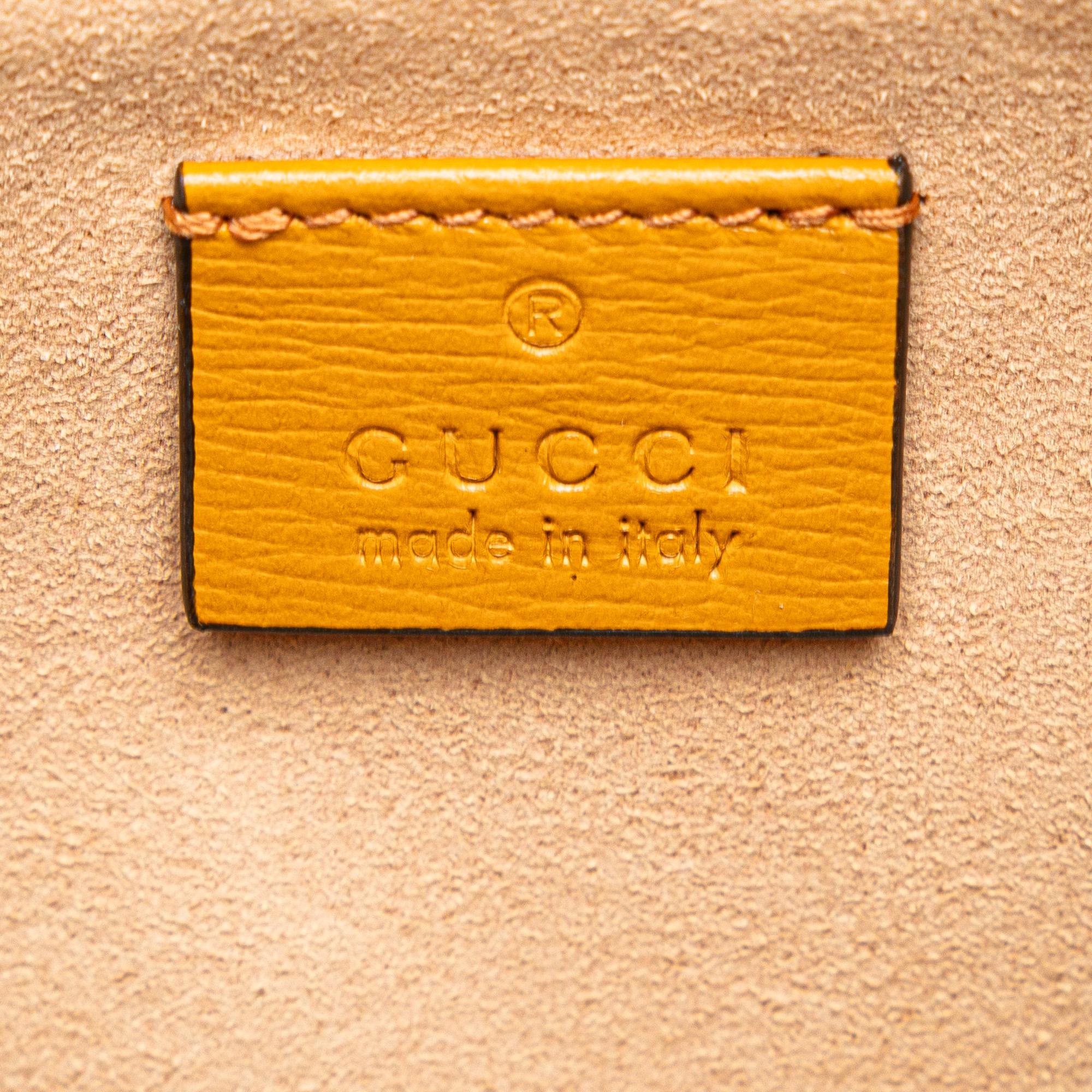 Gucci GG Supreme Interlocking G Clutch (SHG-YuBKLo)