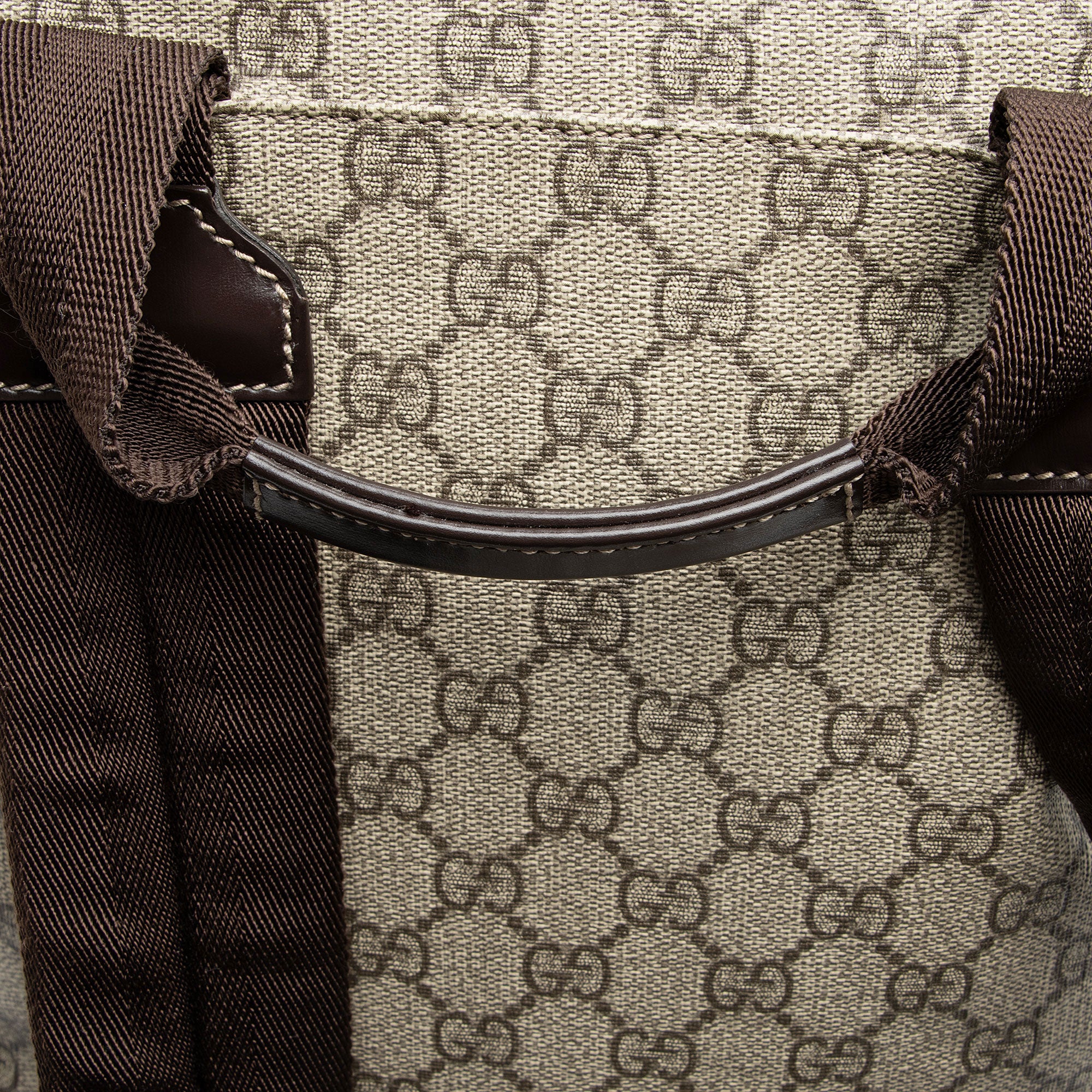 Gucci GG Supreme Interlocking G Medium Backpack (SHF-945UAF)