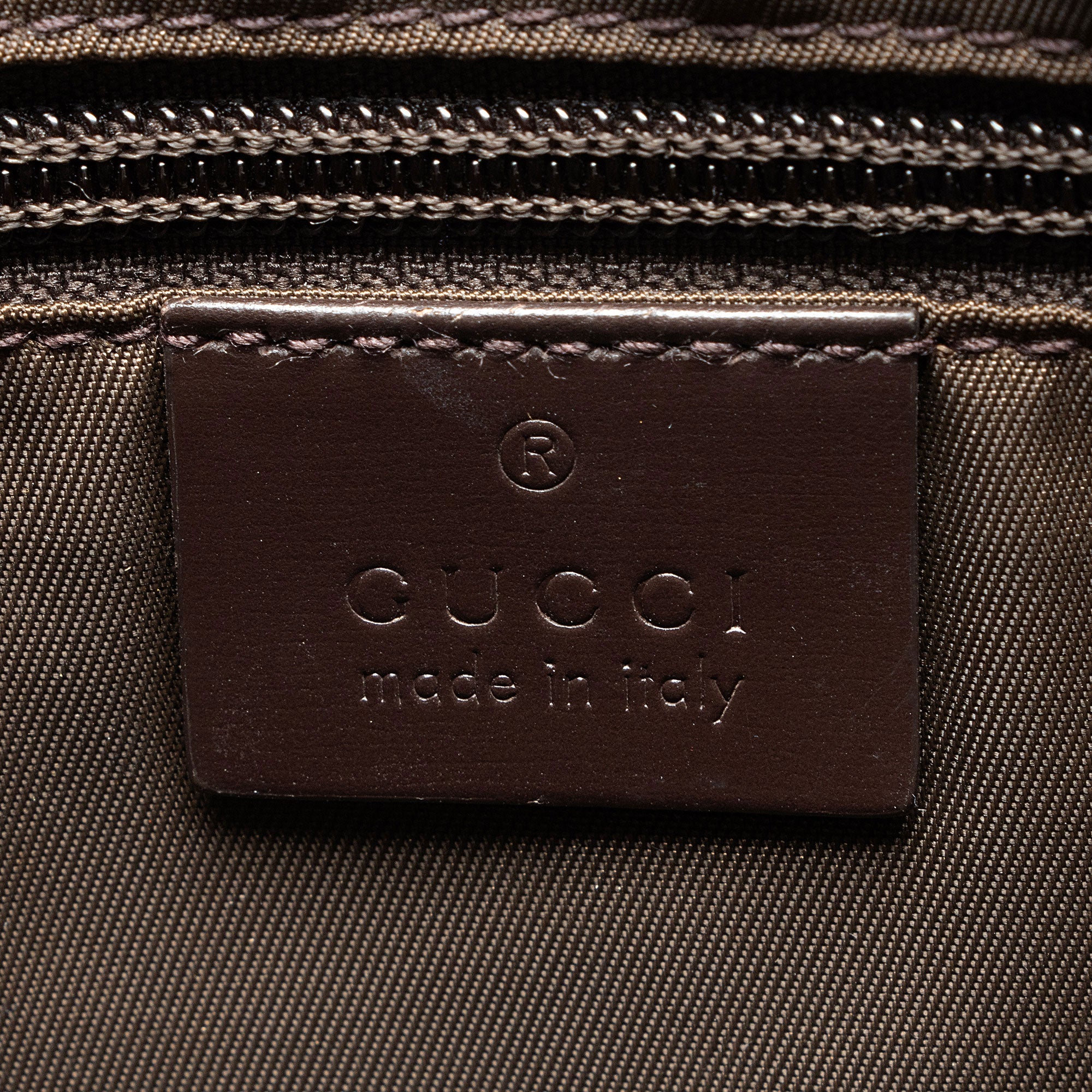 Gucci GG Supreme Interlocking G Medium Backpack (SHF-945UAF)