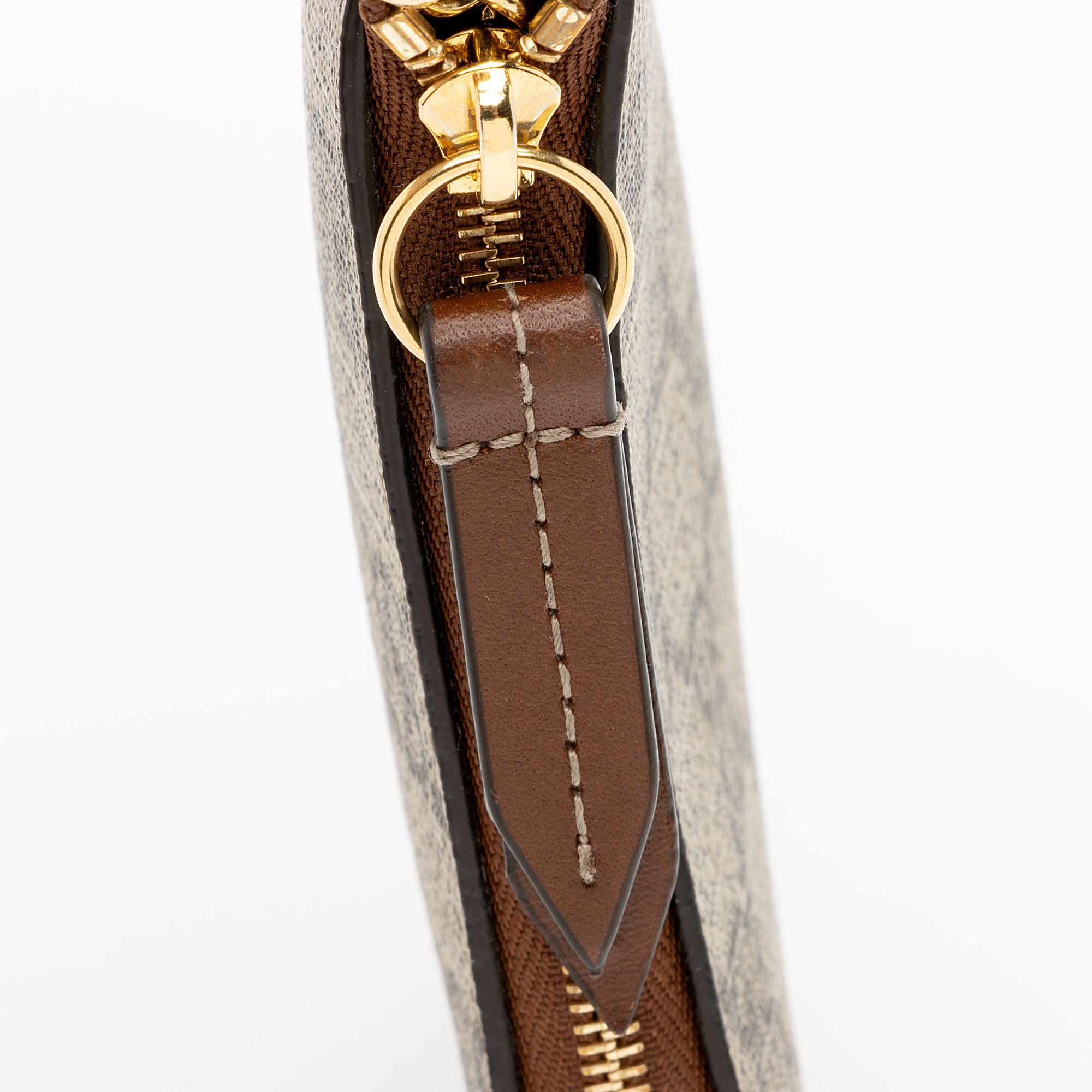 Gucci GG Supreme Key Pouch (SHF-z7sxNF)