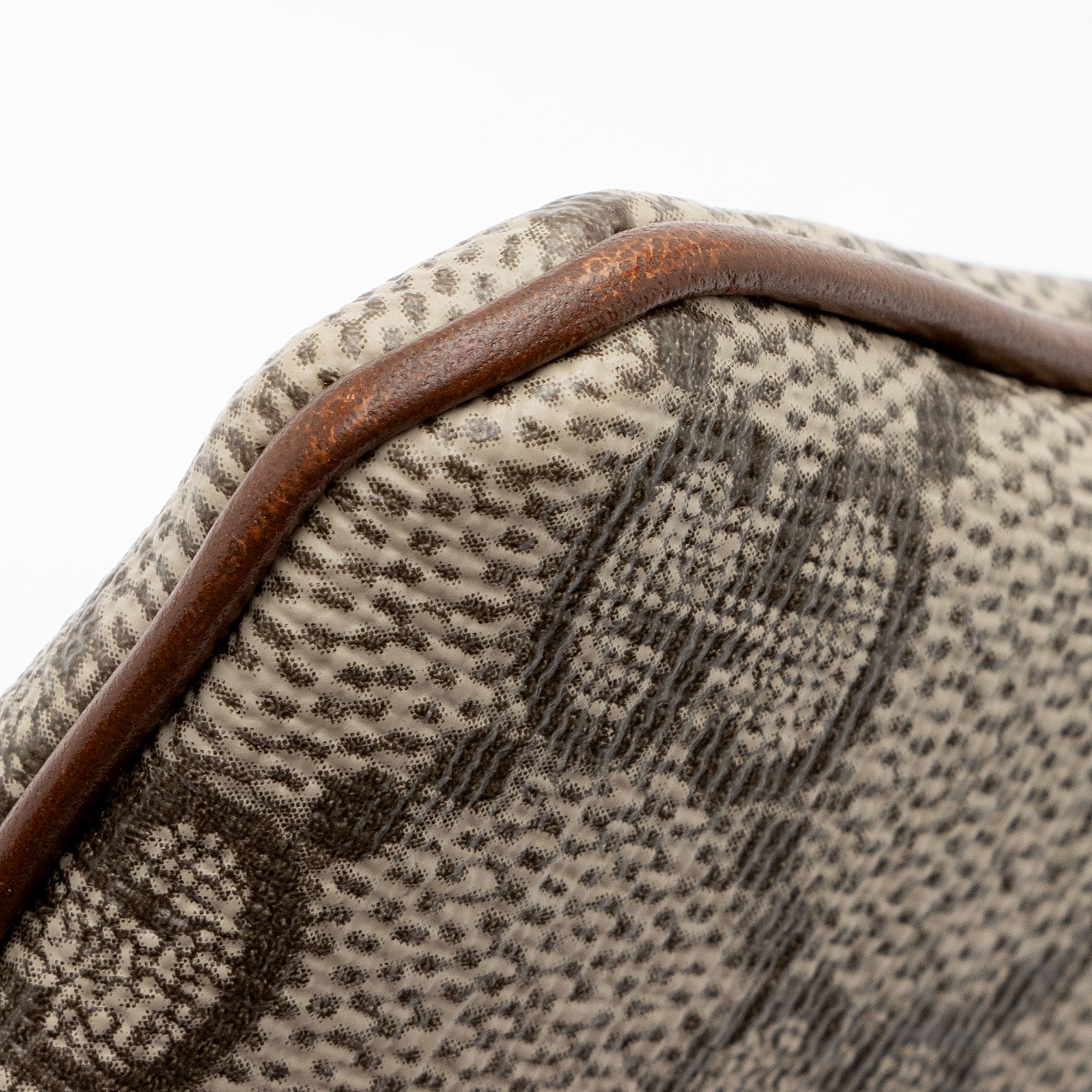 Gucci GG Supreme Key Pouch (SHF-z7sxNF)