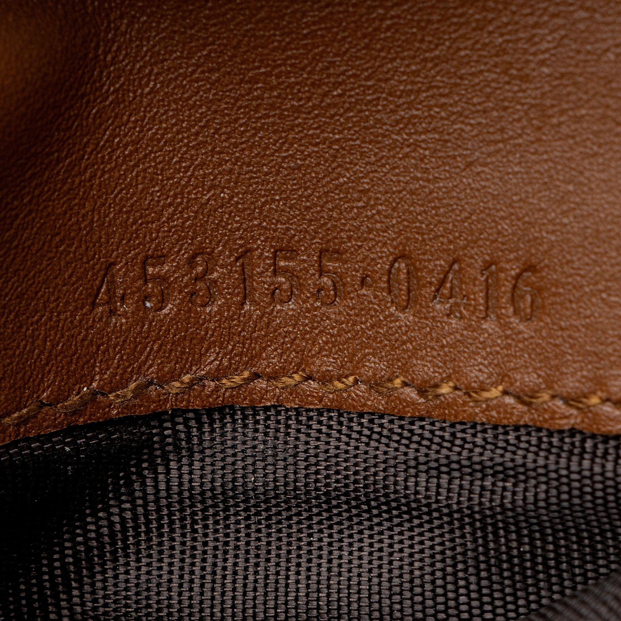 Gucci GG Supreme Leather Padlock Compact Wallet (SHF-hLMamg)