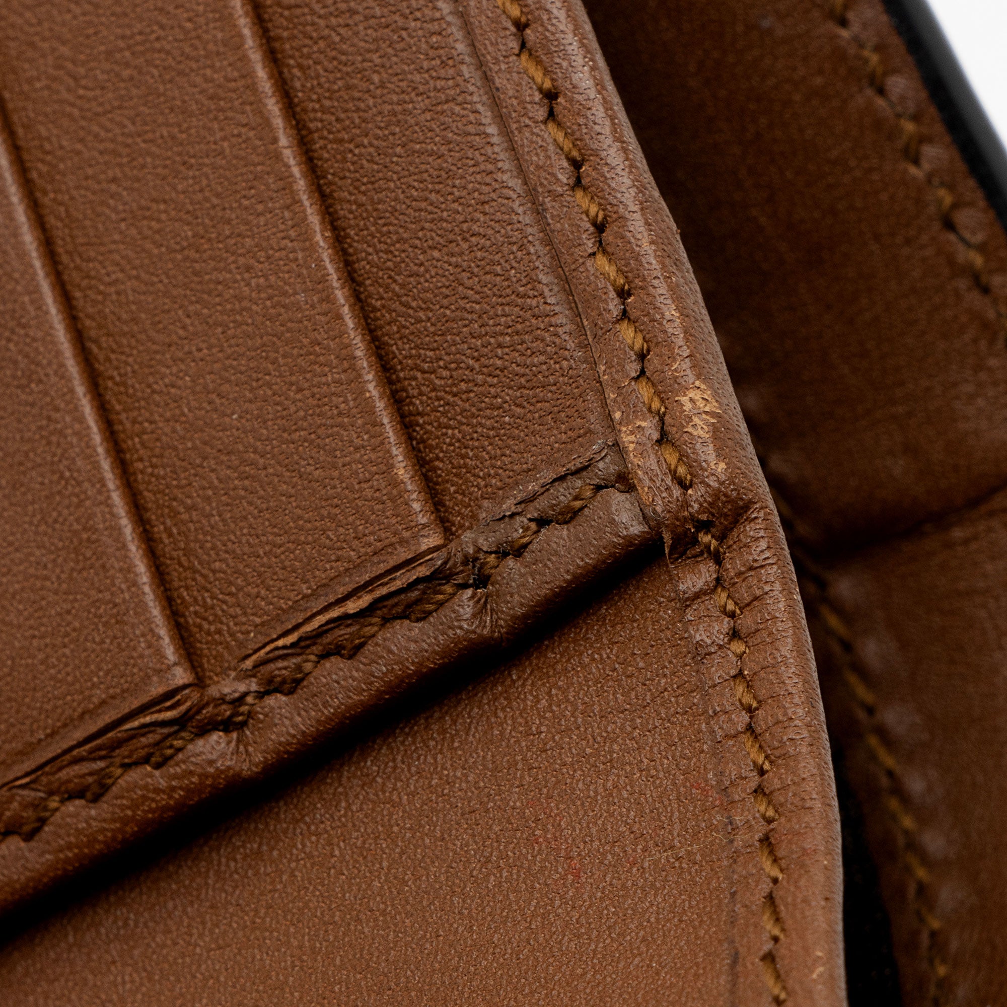 Gucci GG Supreme Leather Padlock Compact Wallet (SHF-hLMamg)