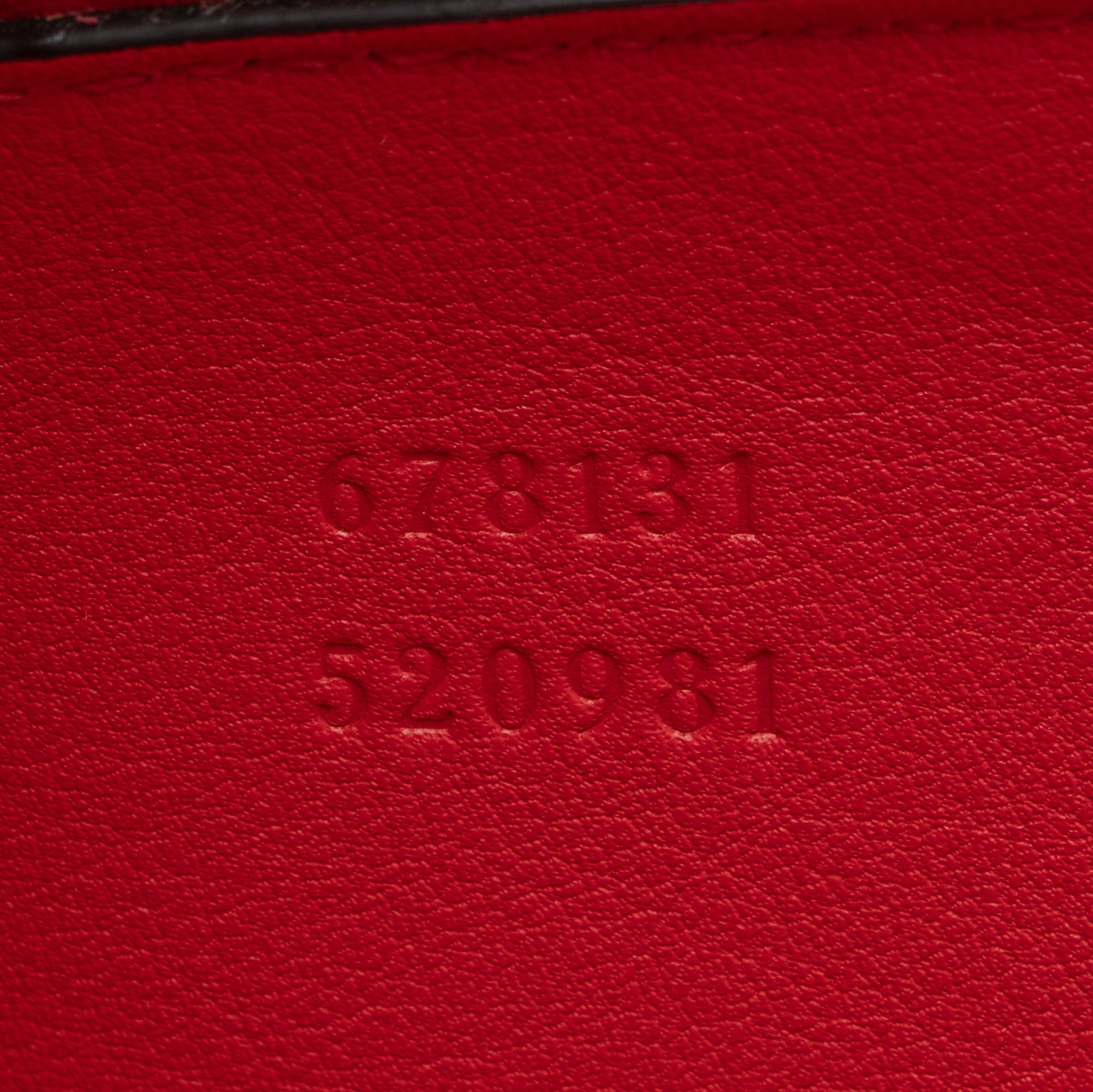 Gucci GG Supreme Love Heart Valentines Mini Crossbody (SHF-vvjySZ)