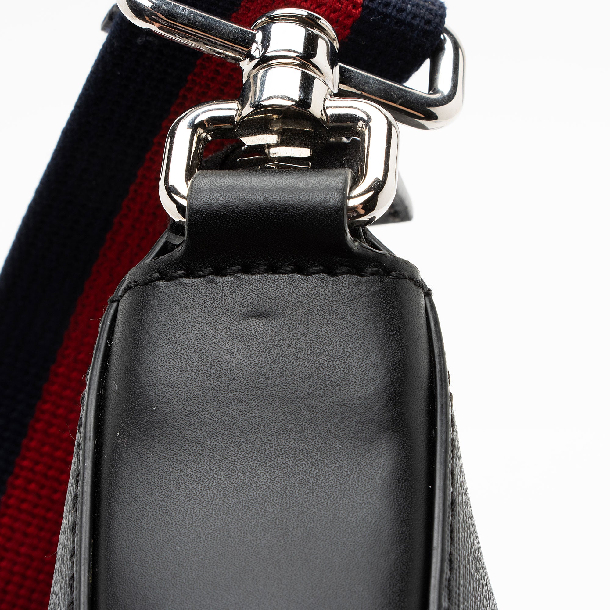 Gucci GG Supreme Messenger