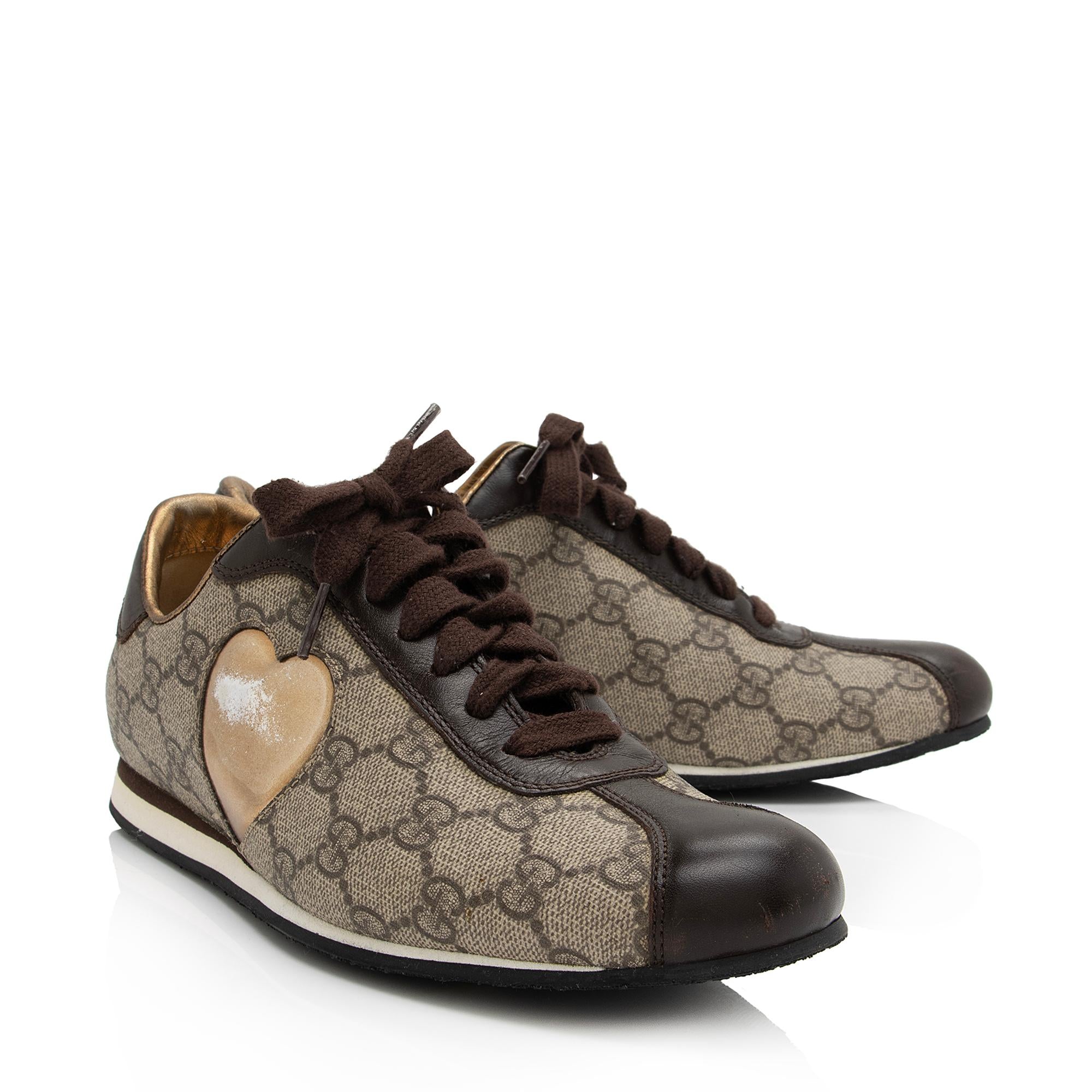 Gucci GG Supreme Metallic Leather Heart Low Top Sneakers - Size 7 / 37 (SHF-stMqMI)