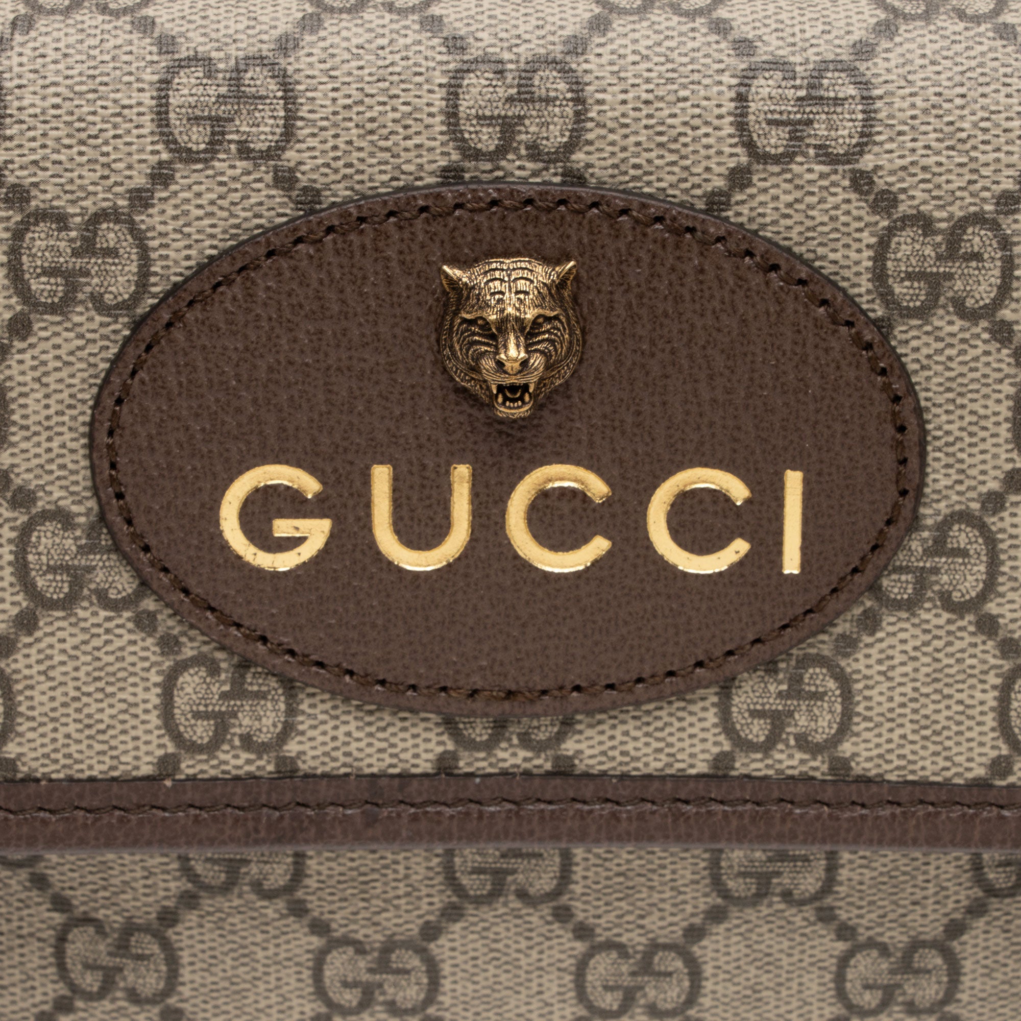 Gucci GG Supreme Neo Vintage Small Messenger Bag (SHF-DBNvzl)