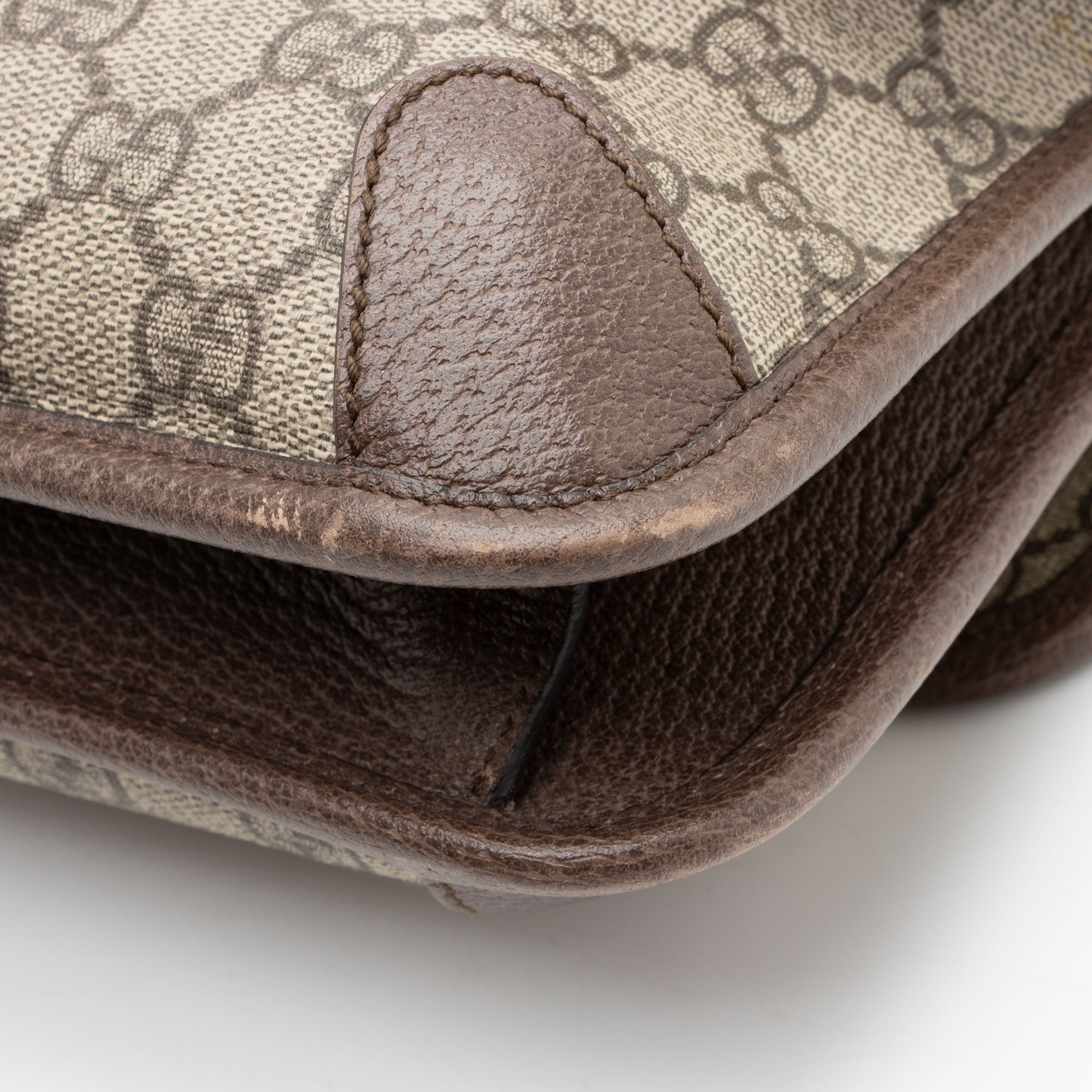 Gucci GG Supreme Neo Vintage Small Messenger