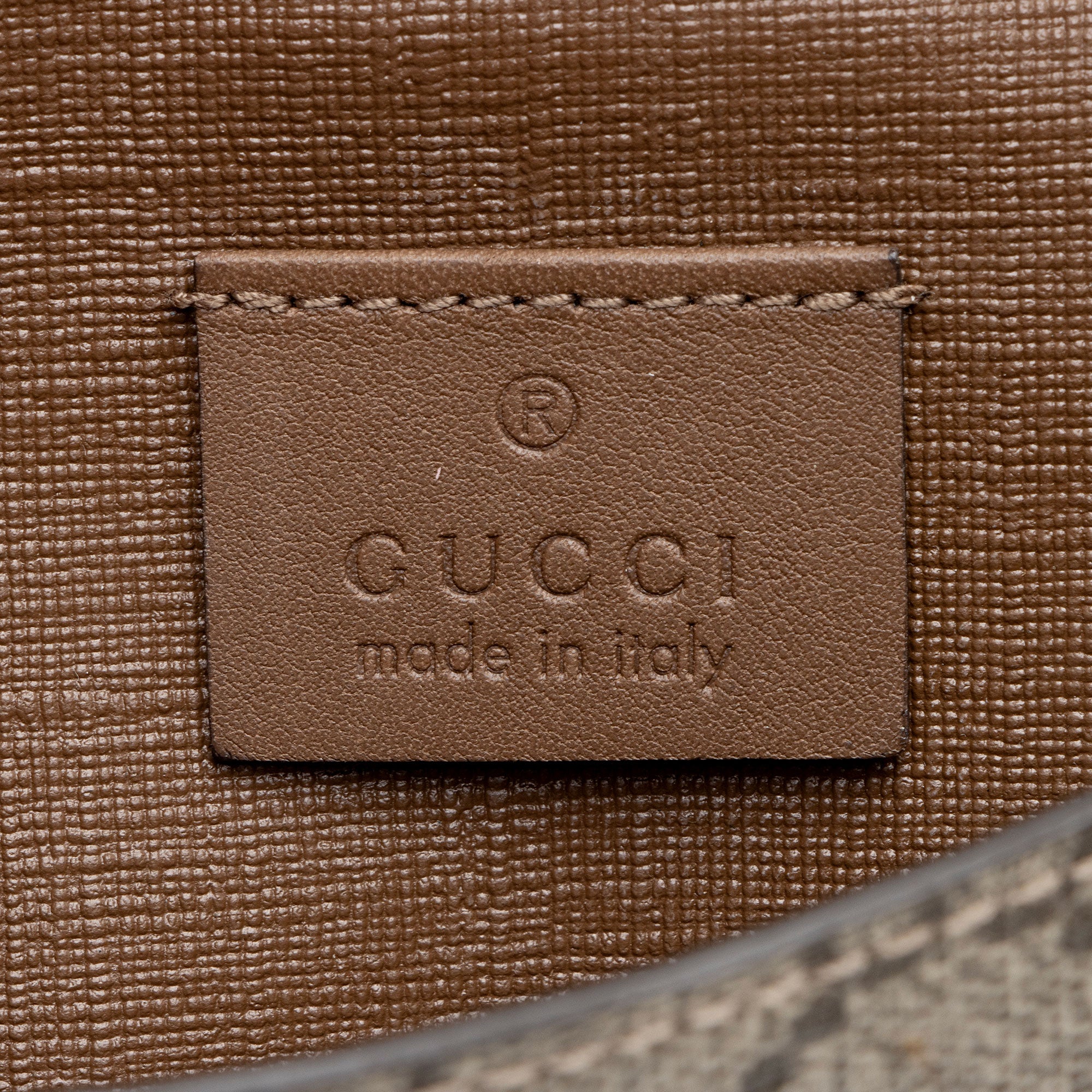Gucci GG Supreme Nice Continental Wallet