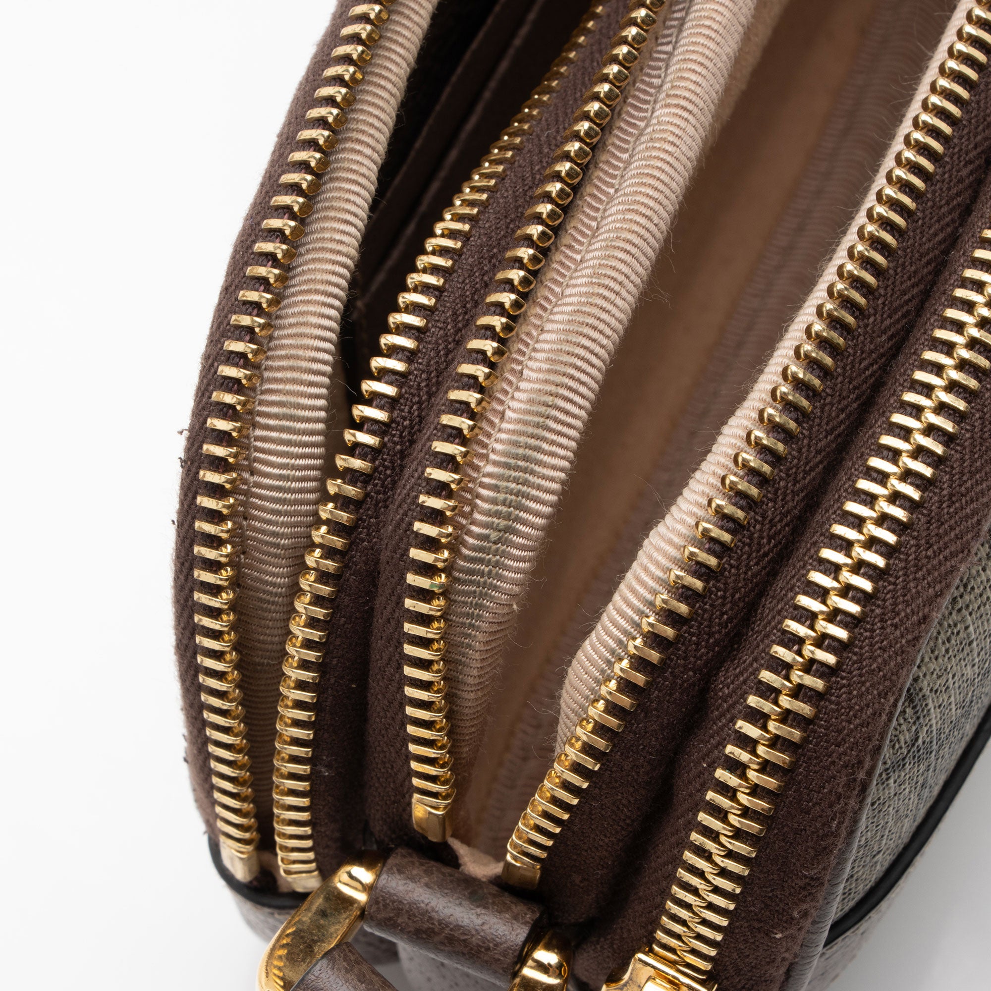 Gucci GG Supreme Ophidia Triple Zip Crossbody (SHF-5GZksx)