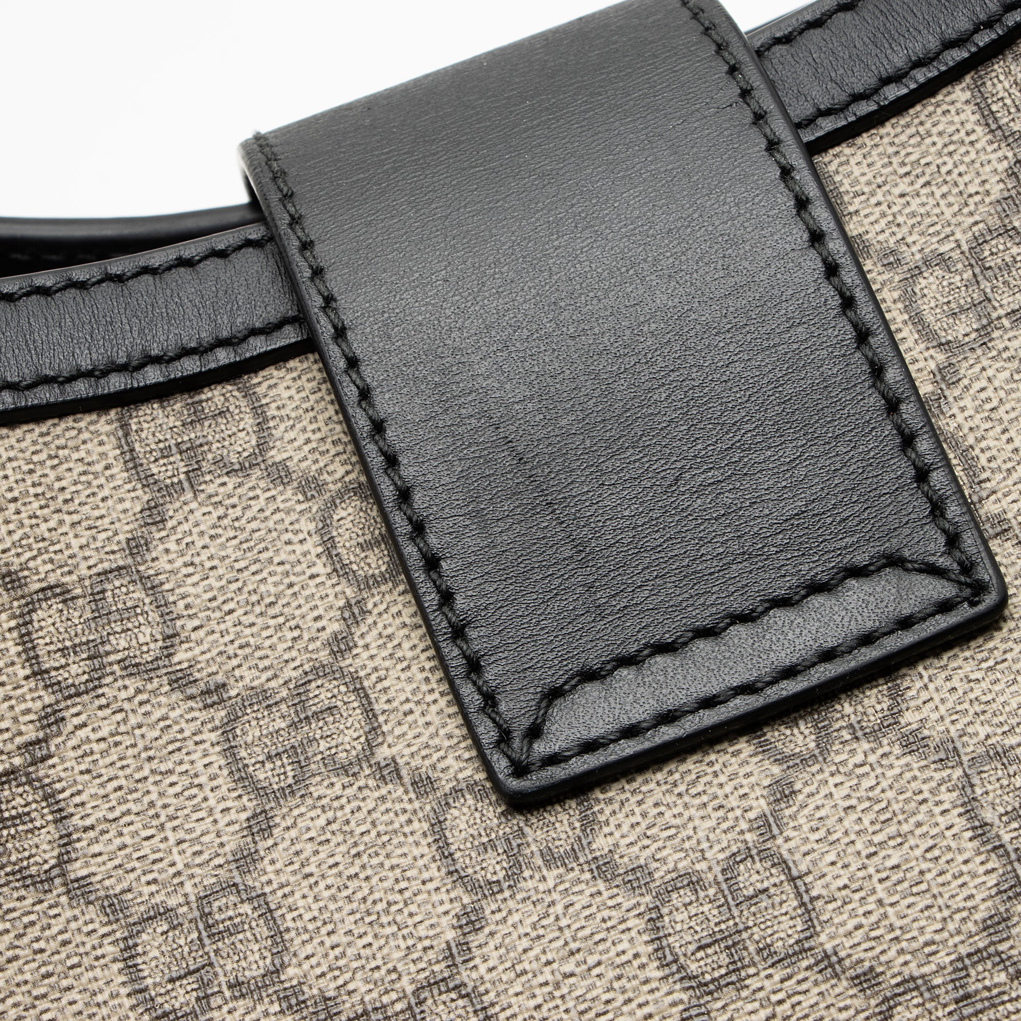 Gucci GG Supreme Padlock Chain Medium Shoulder Bag