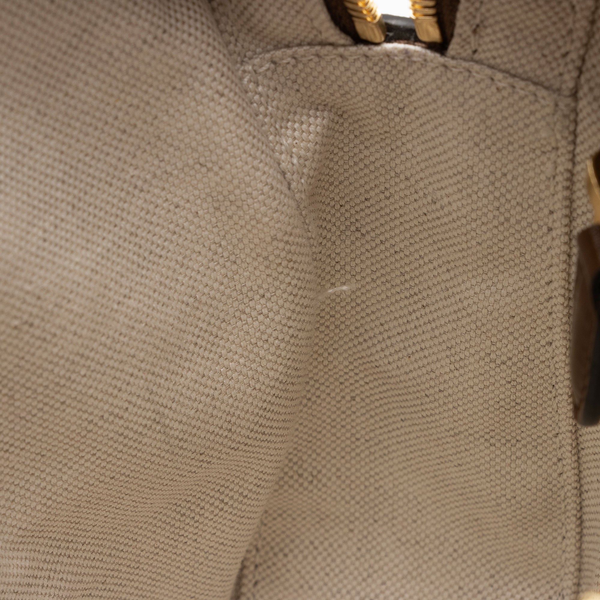 Gucci GG Supreme Retro Messenger (SHF-Zrpy5D)