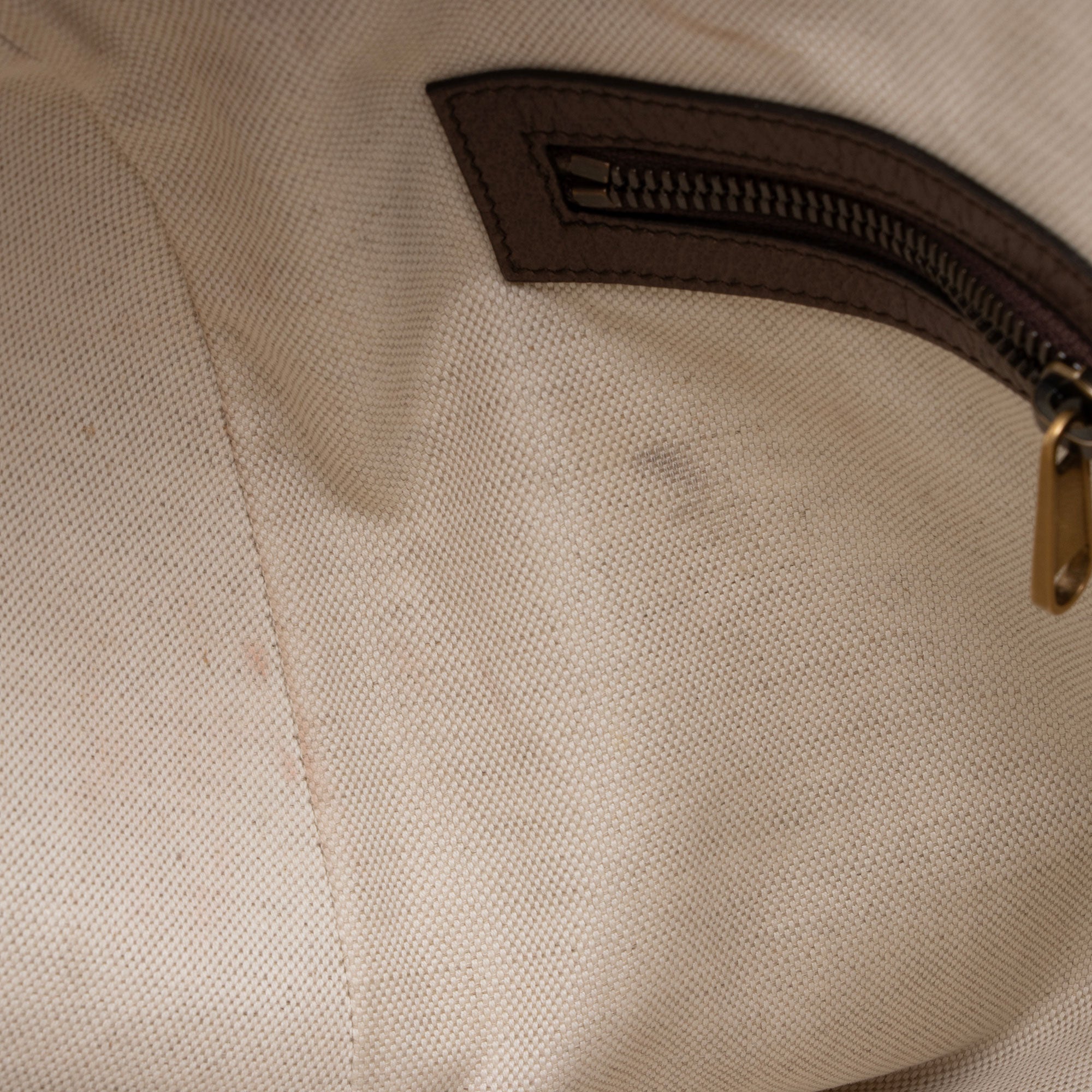 Gucci GG Supreme Savoy Medium Duffle