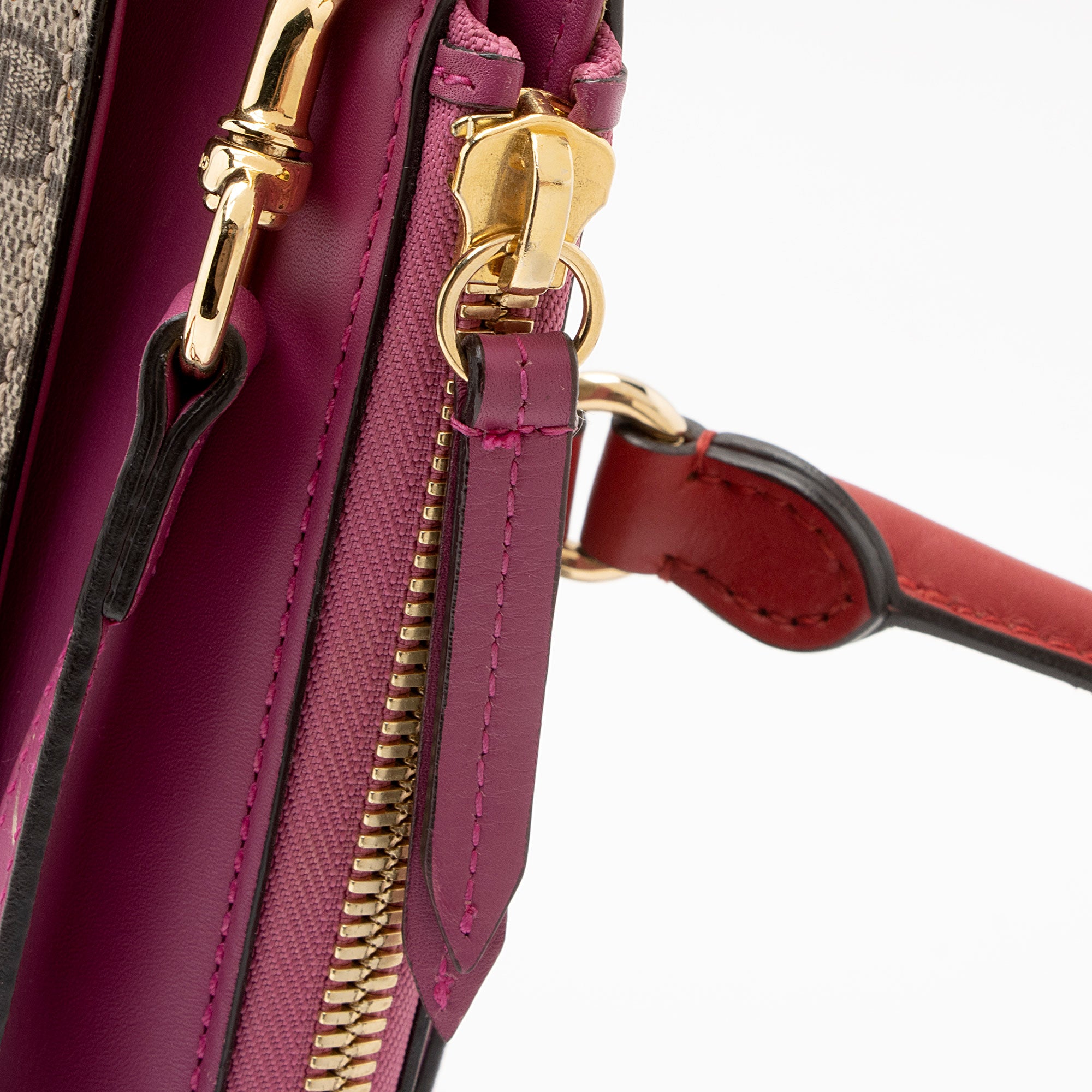 Gucci GG Supreme Small Tote (SHF-drDGfG)