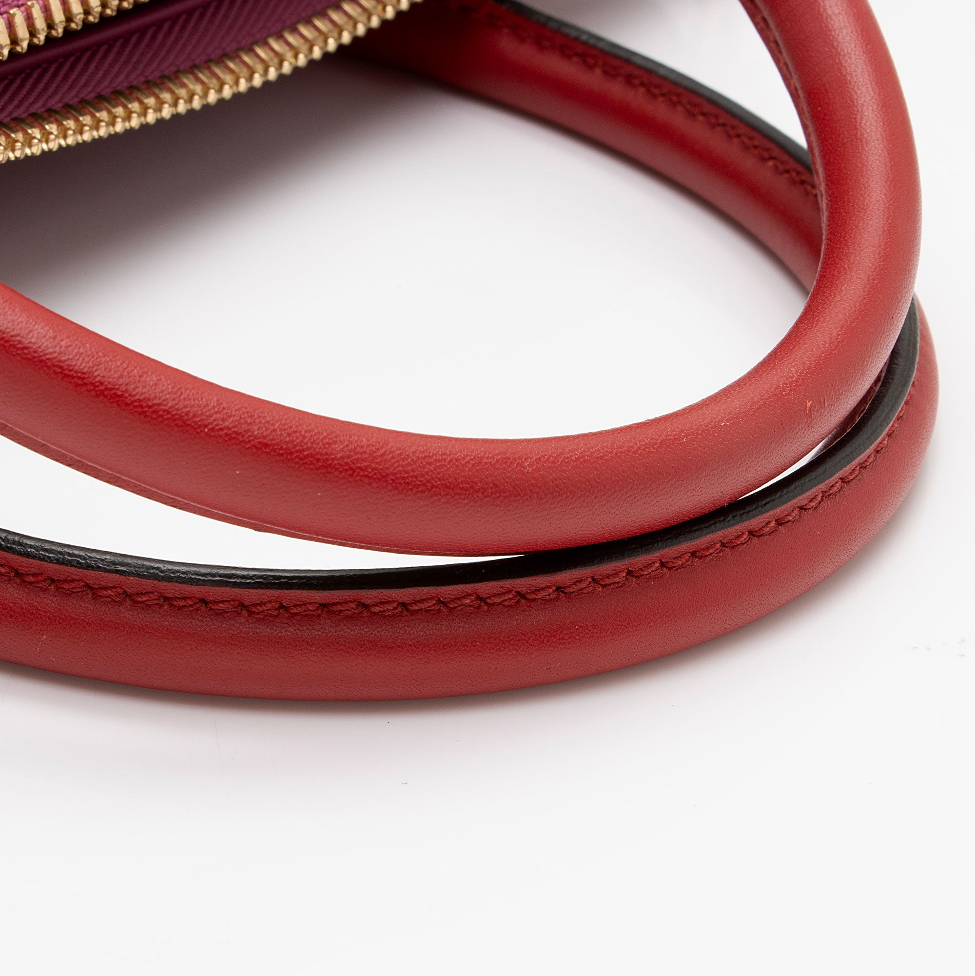 Gucci GG Supreme Small Tote (SHF-drDGfG)