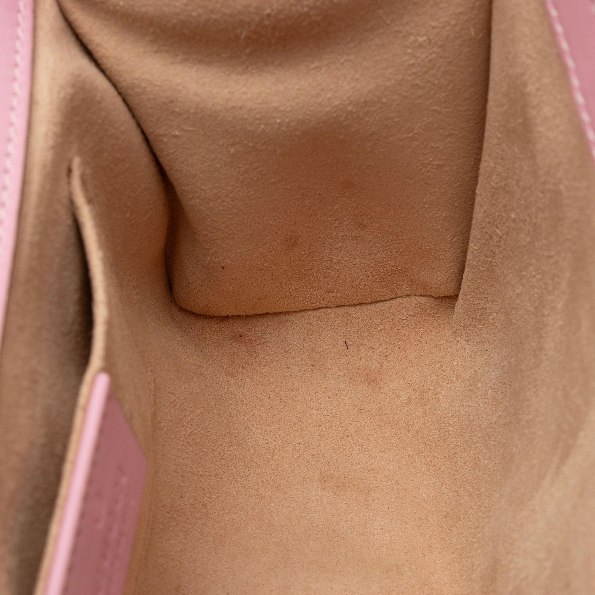 Gucci GG Supreme Strawberry Padlock Small Shoulder Bag