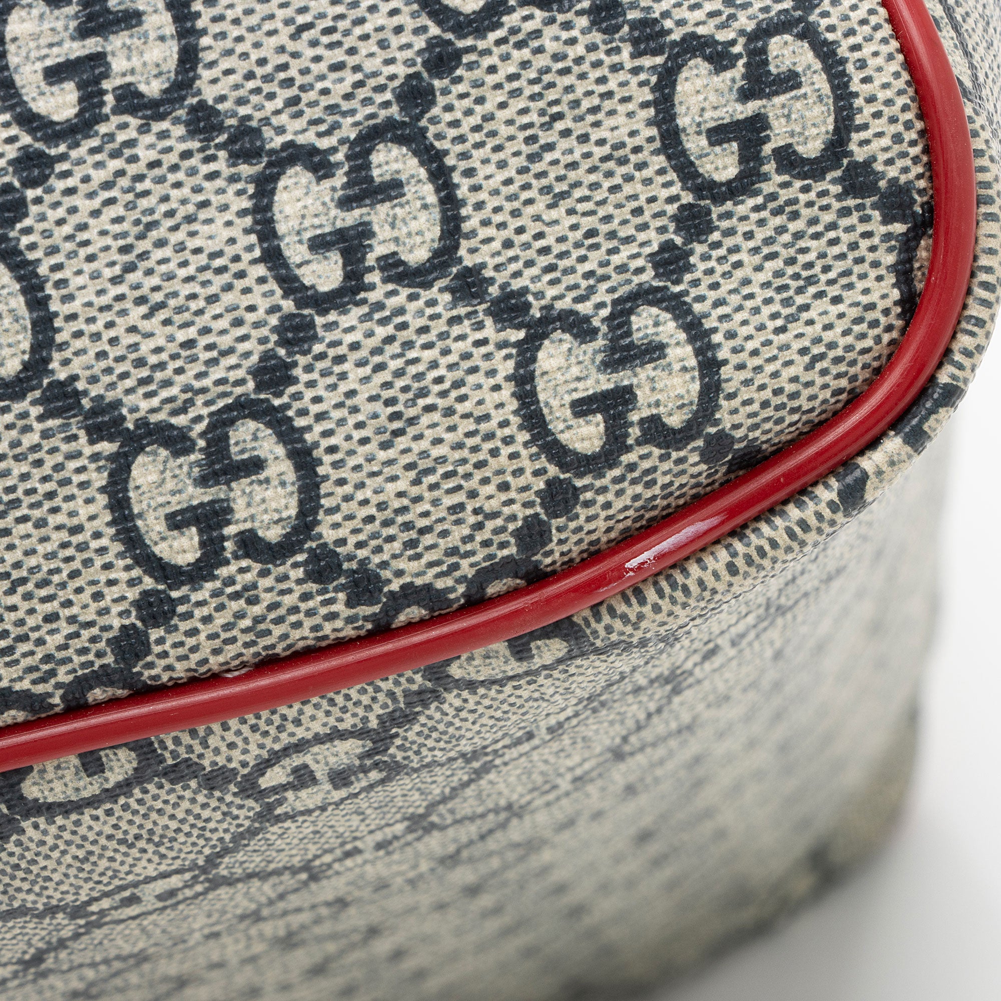 Gucci GG Supreme Tattoo Heart Medium Boston Bag (SHF-mYHaeC)