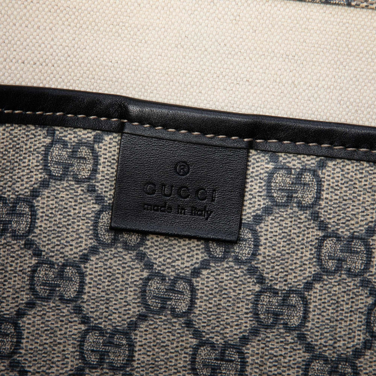 Gucci GG Supreme Web Messenger Bag