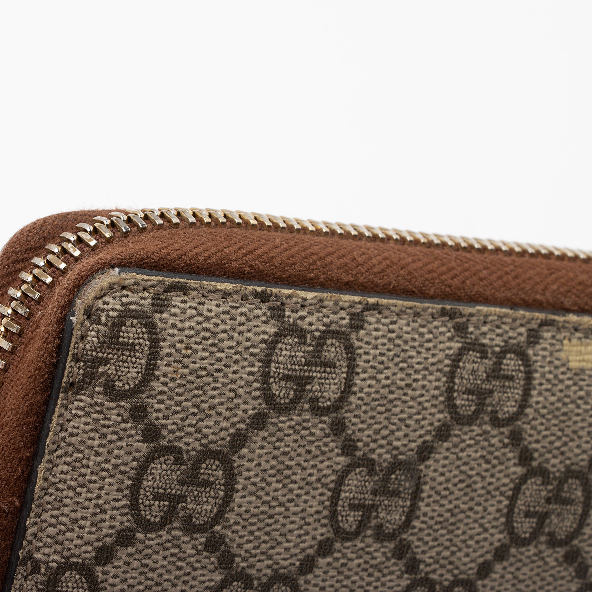 Gucci GG Supreme Zip Around Wallet (SHF-CmRIAS)