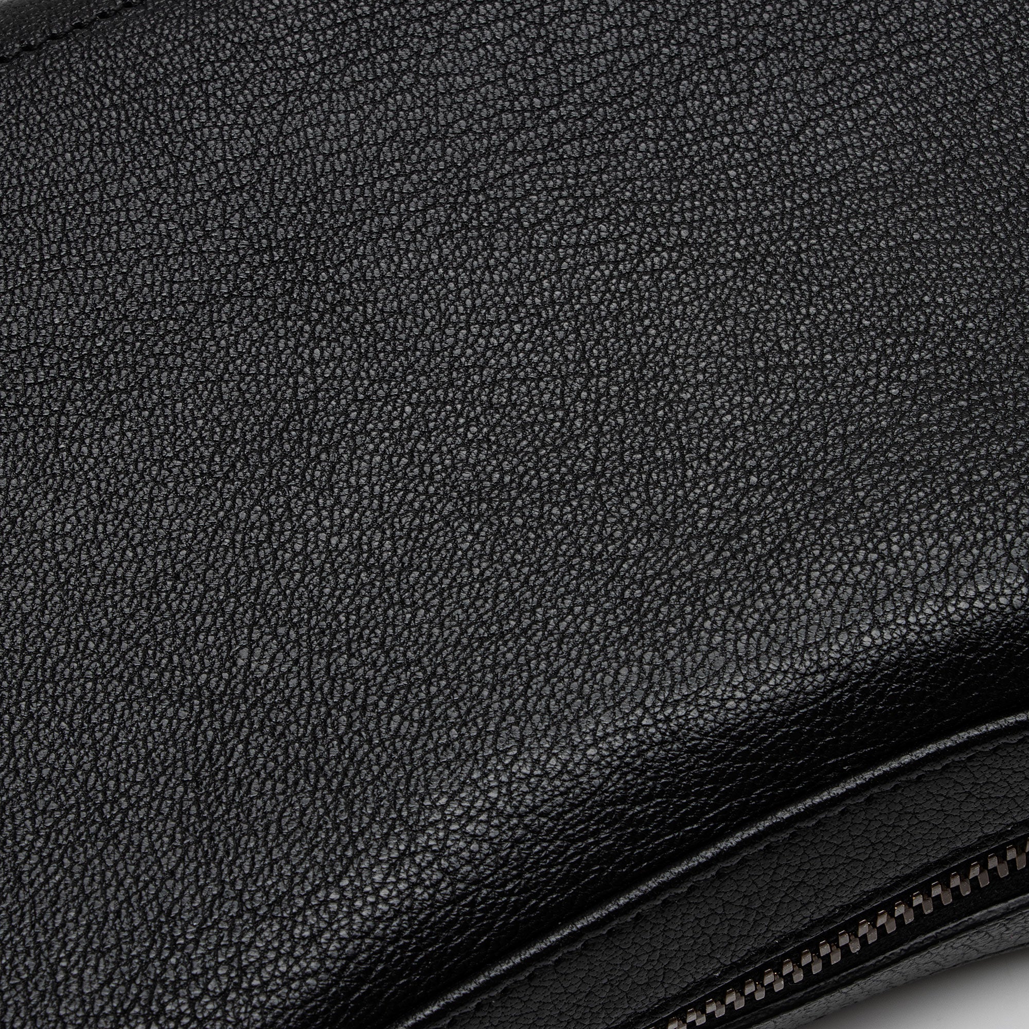 Gucci Goatskin Aphrodite Small Shoulder Bag (SHF-hEcl8X)